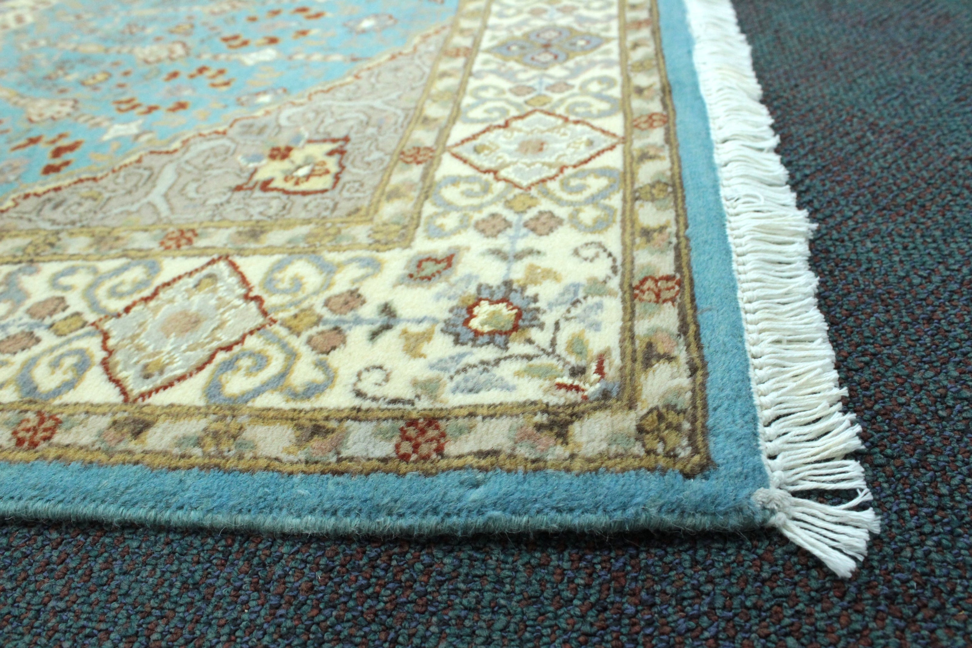 Kashmiri Rug  - 185 cm x 121 cm