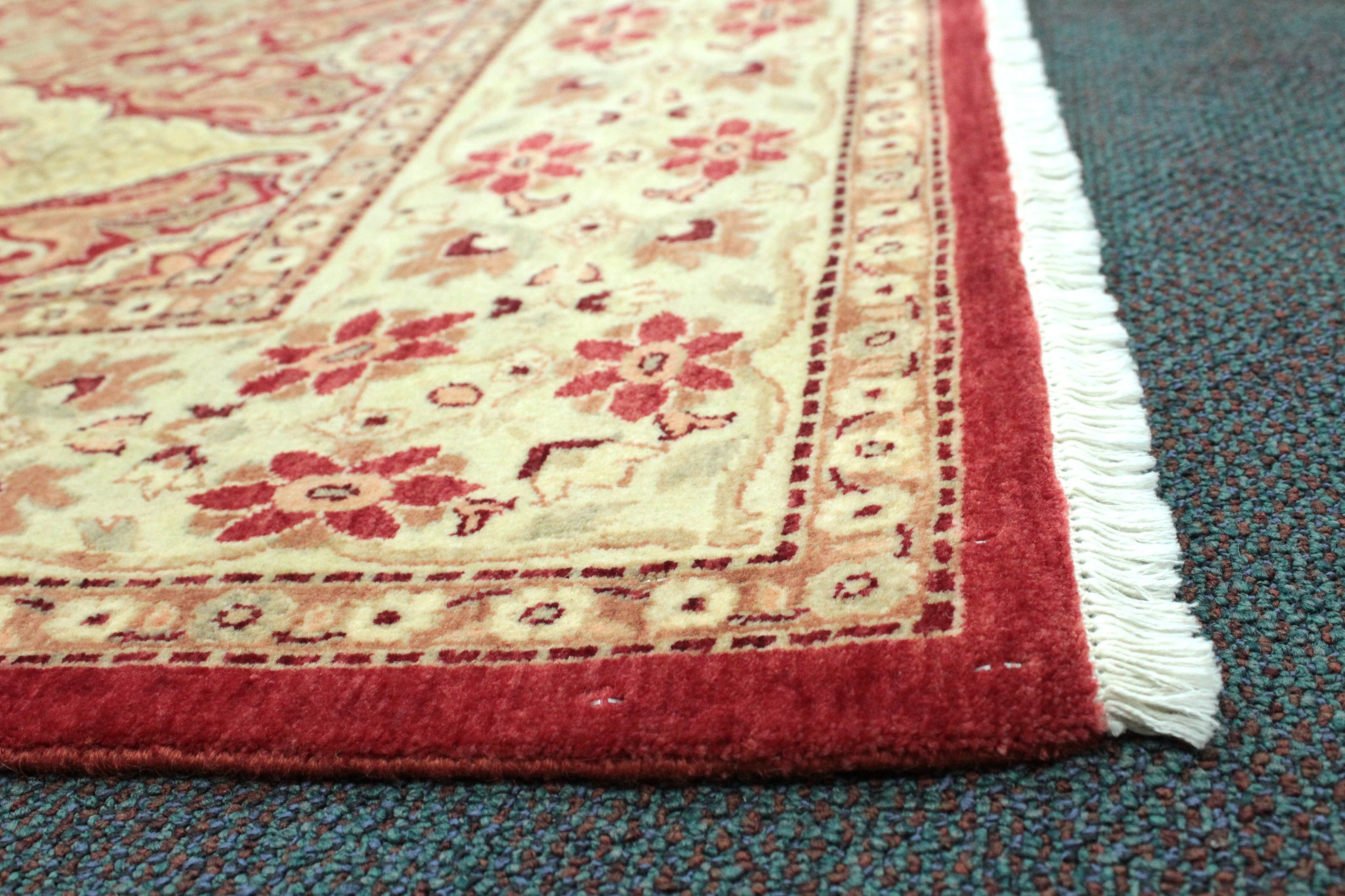 Kashmiri Rug  - 185 cm x 122 cm