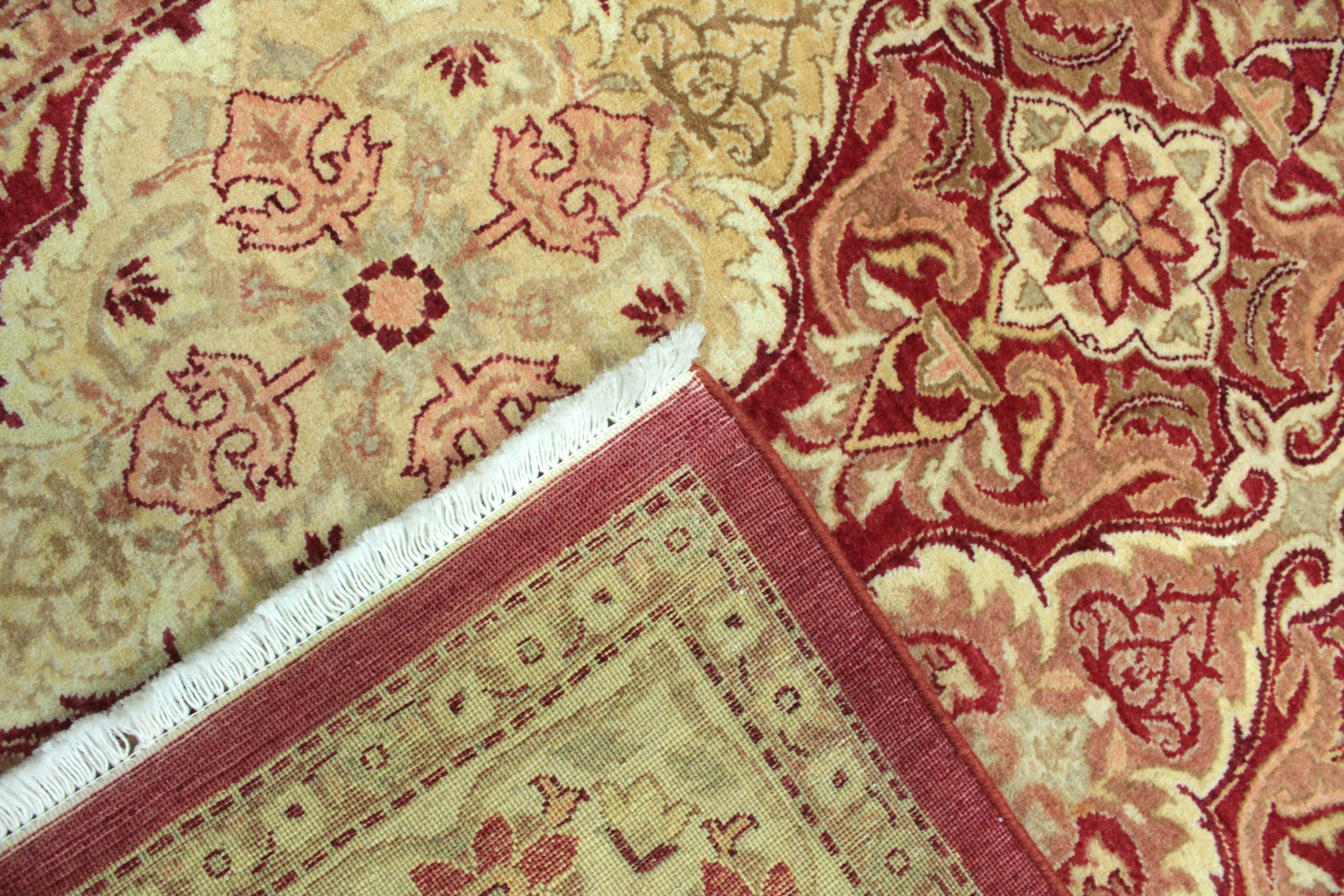 Kashmiri Rug  - 185 cm x 122 cm