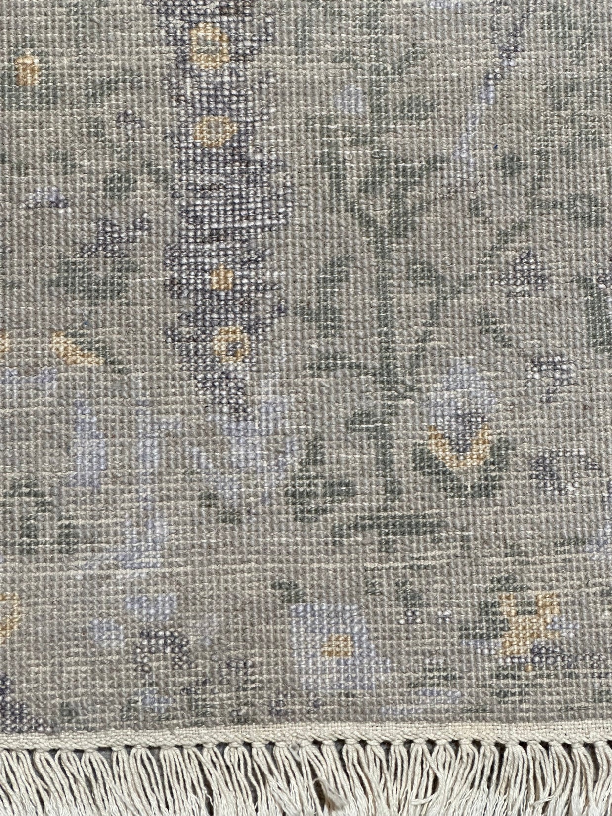 Indo Persian Gabbeh Modern Hand Knotted Rug Made of wool and Raw silk