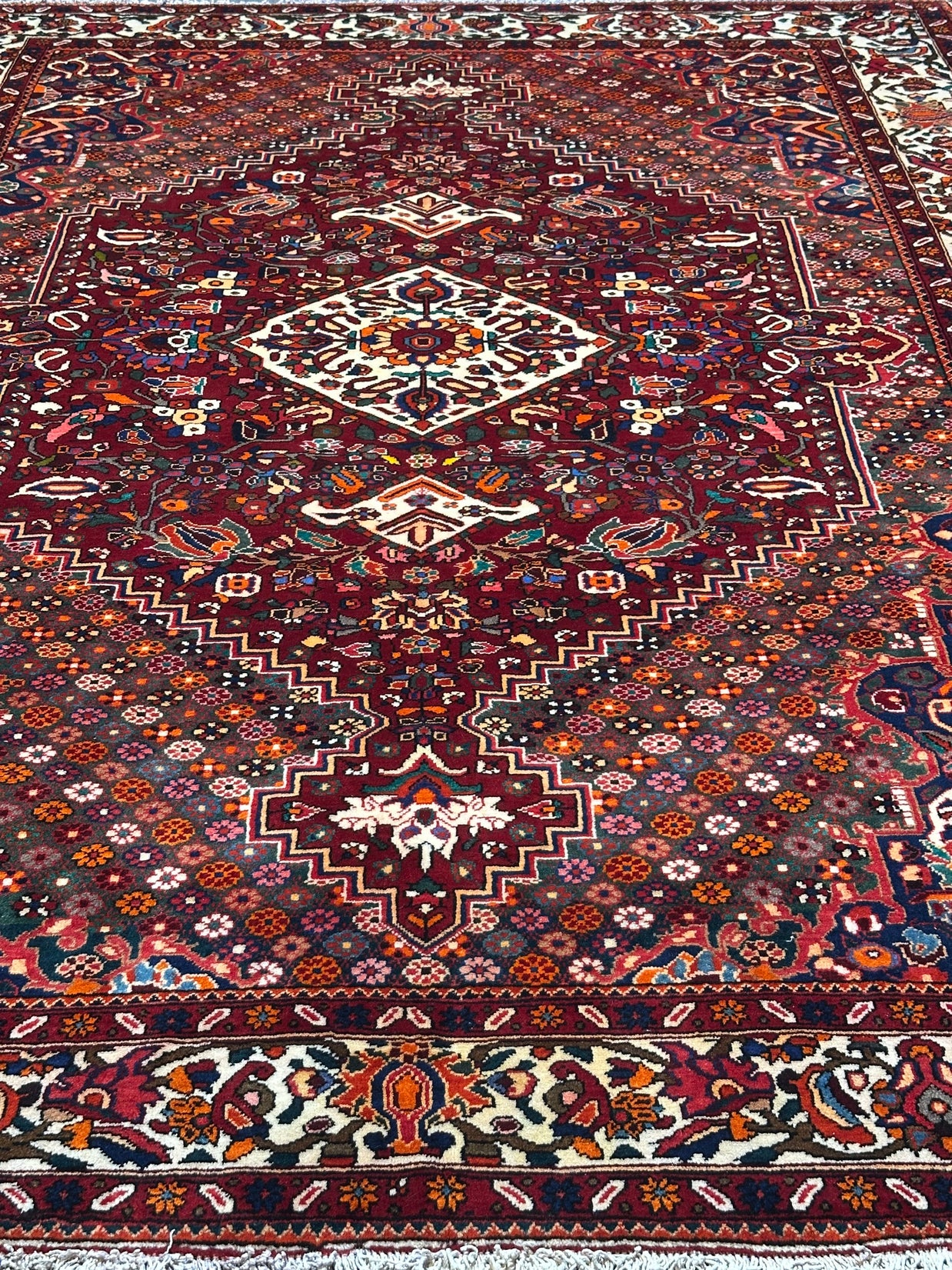 Persian Shahreaza Heavy Duty Hand Knotted Pure wool Pile rug from Persia