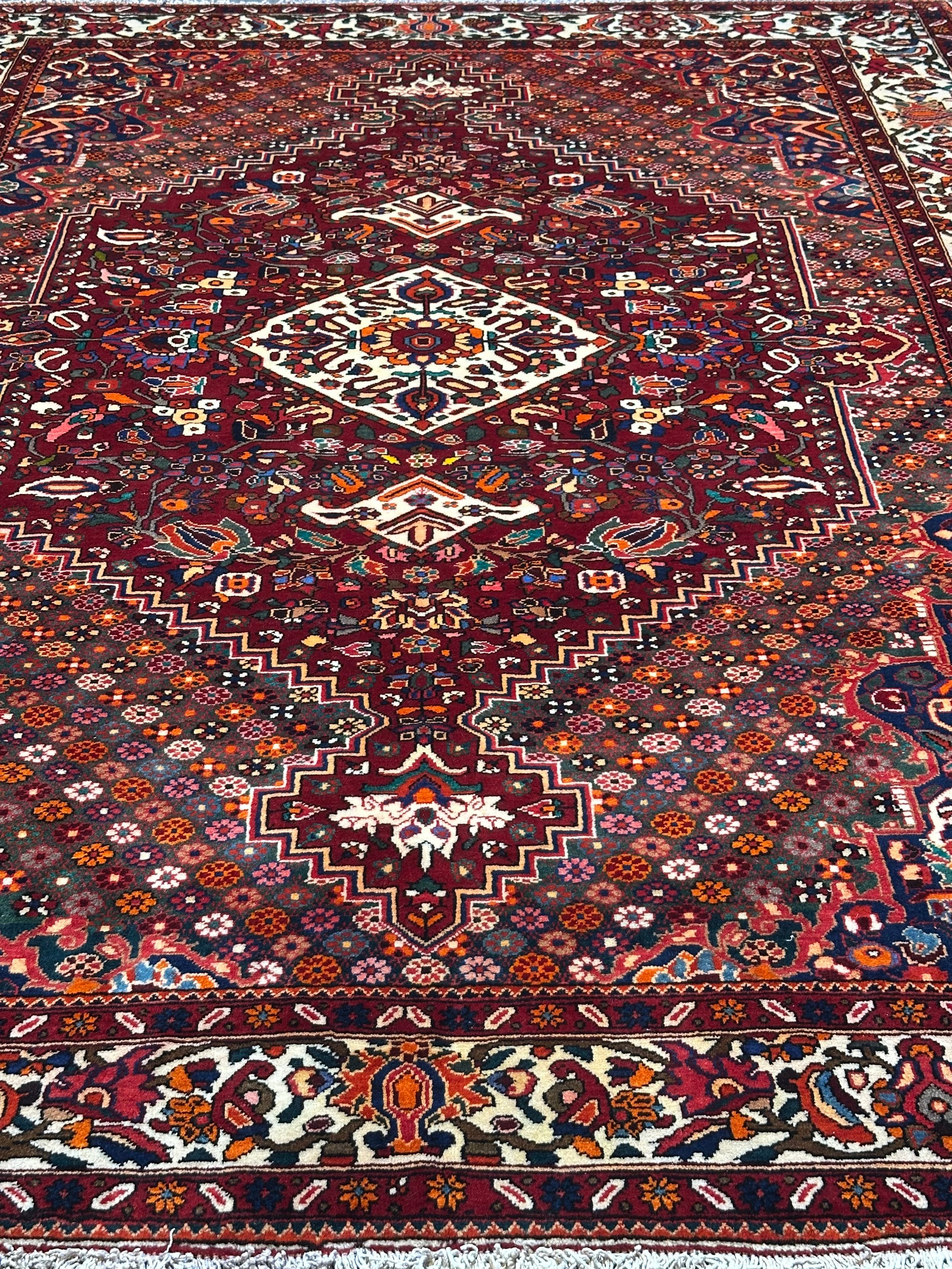 Persian Shahreaza Heavy Duty Hand Knotted Pure wool Pile rug from Persia