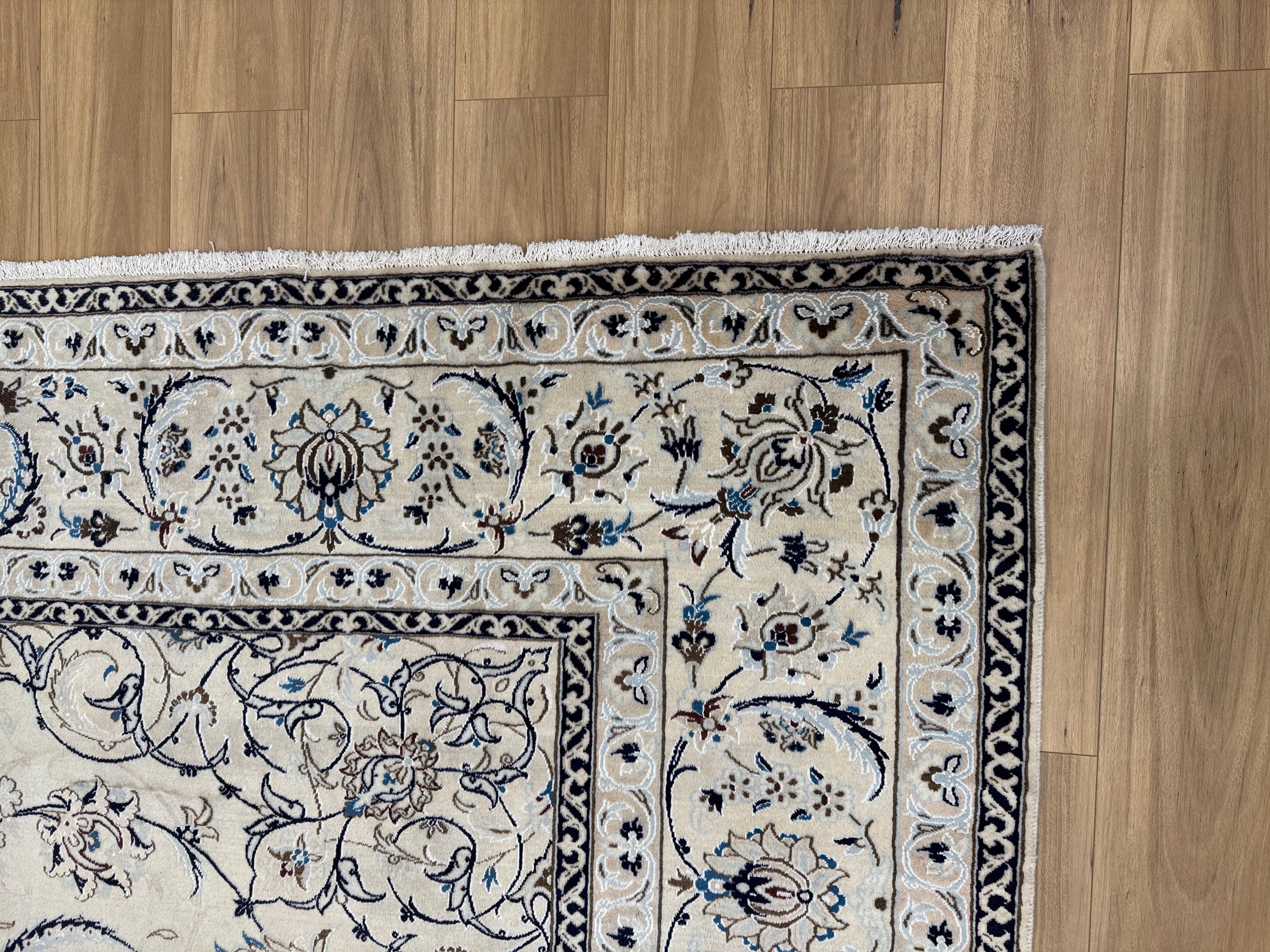 Nain Rug (very fine) - 410 cm x 295 cm