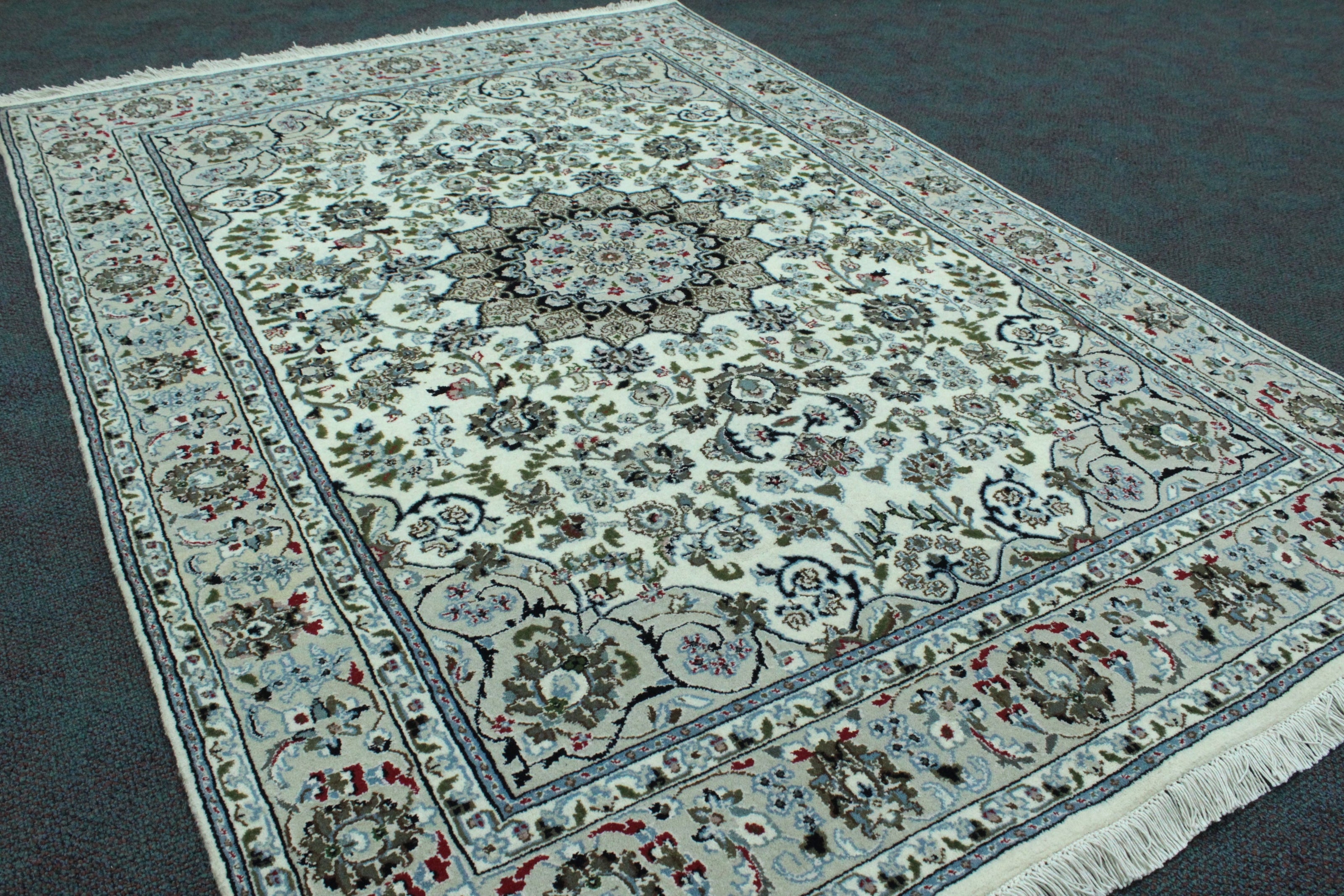 Nain Rug (Fine) - 197 cm x 137 cm