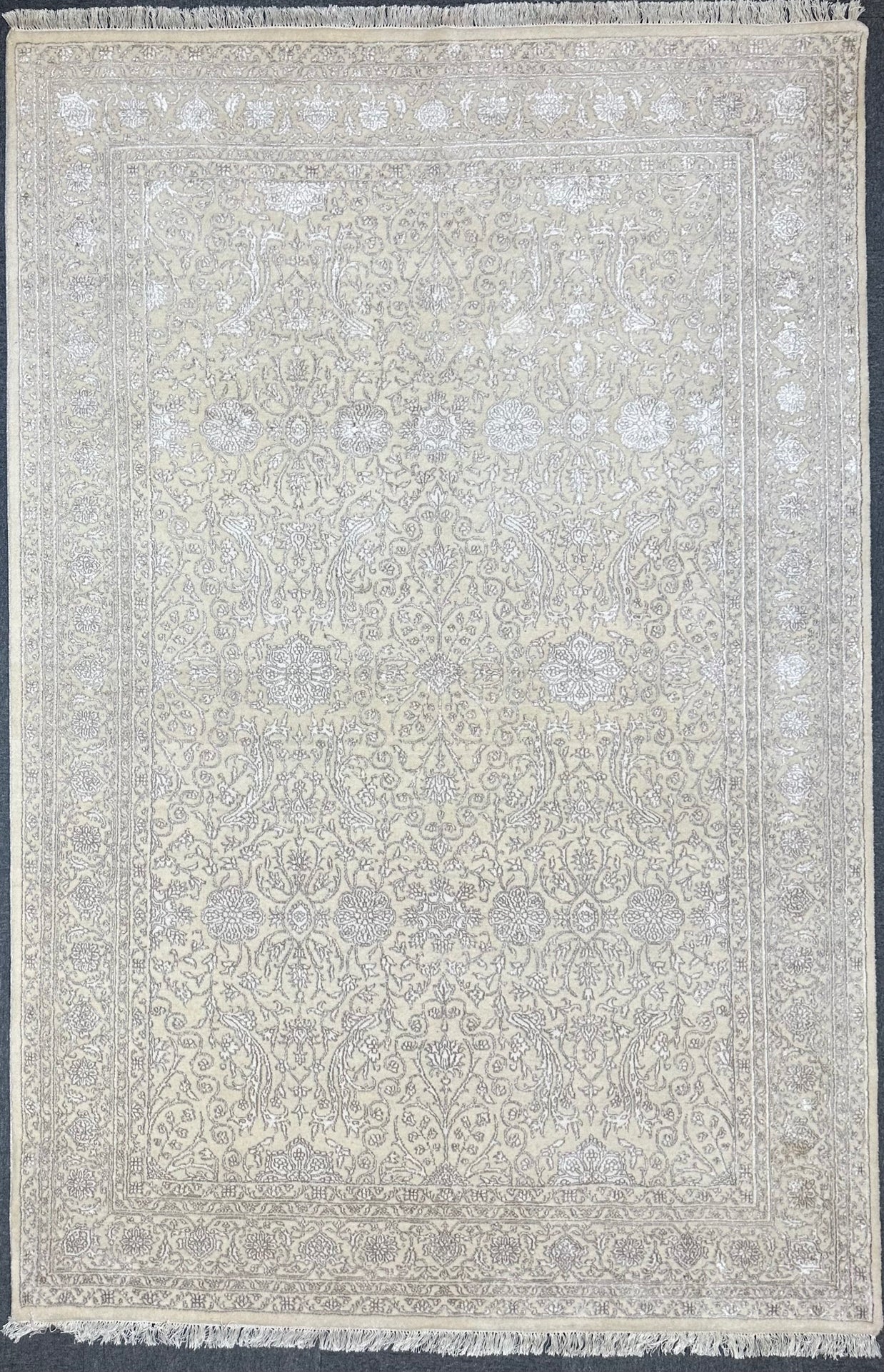 Fine Ziegler Wool & Silk Hand Knotted rug from India