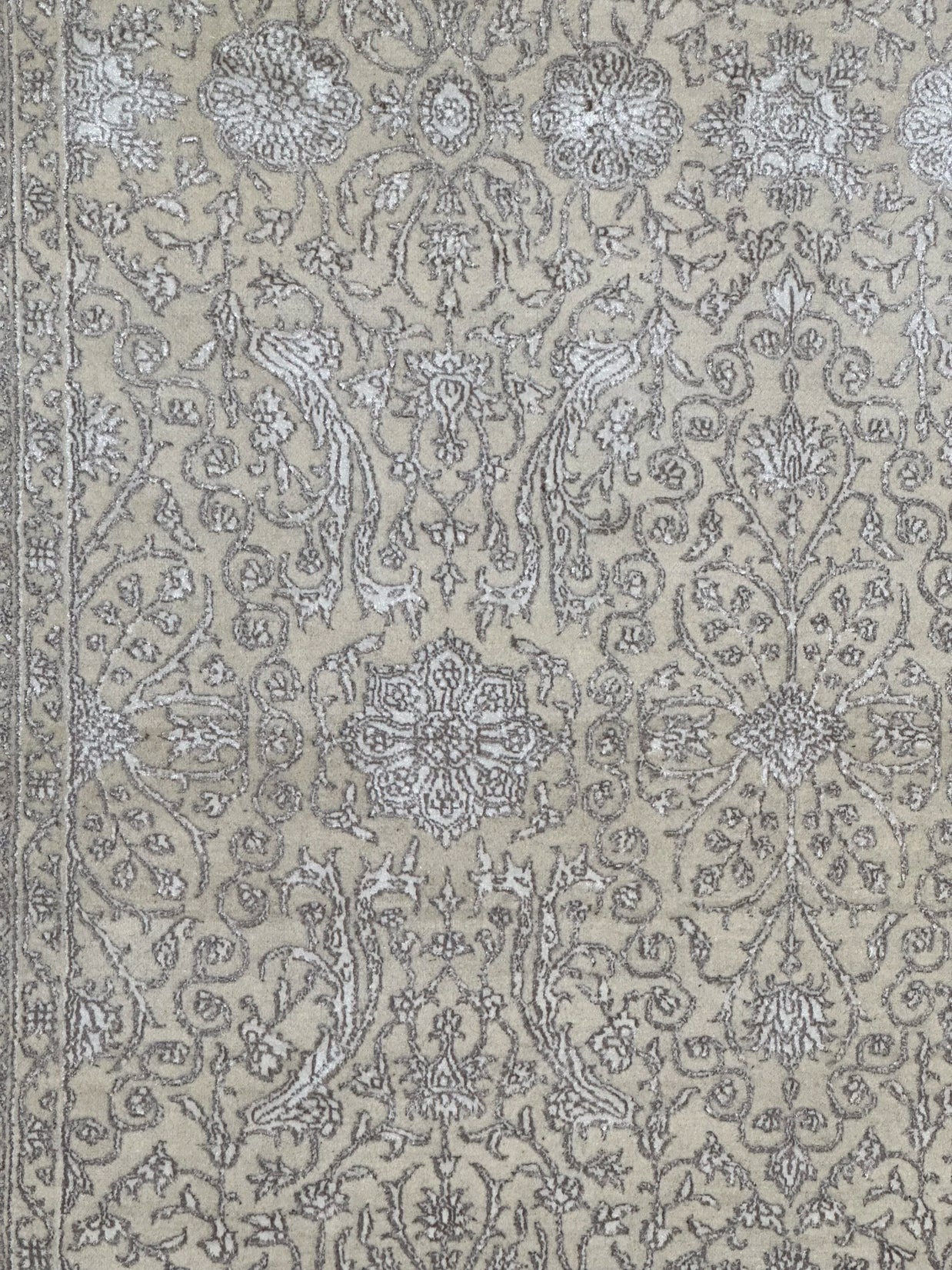 Fine Ziegler Wool & Silk Hand Knotted rug from India