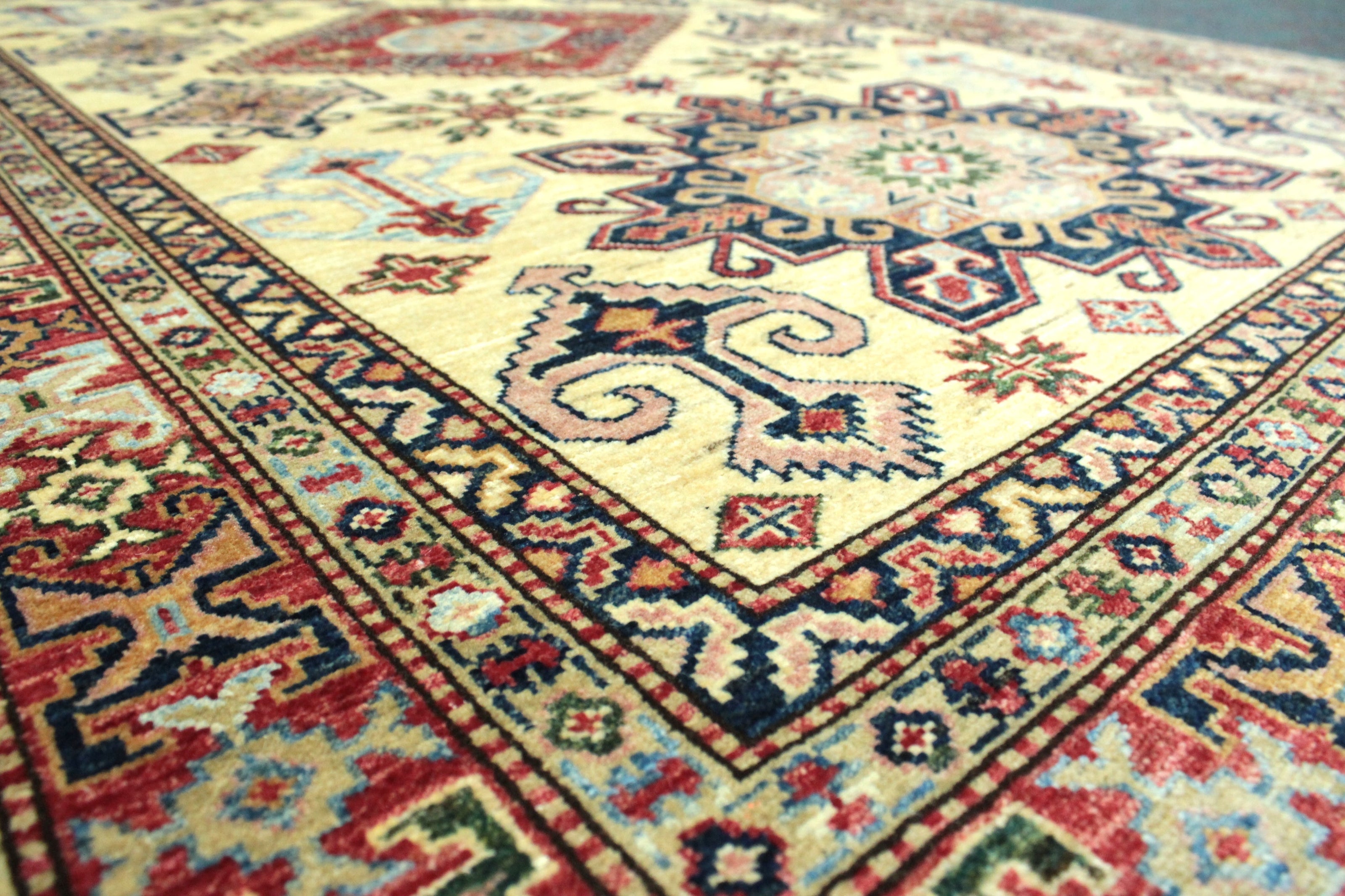Super Kazak Rug  - 205 cm x 140 cm