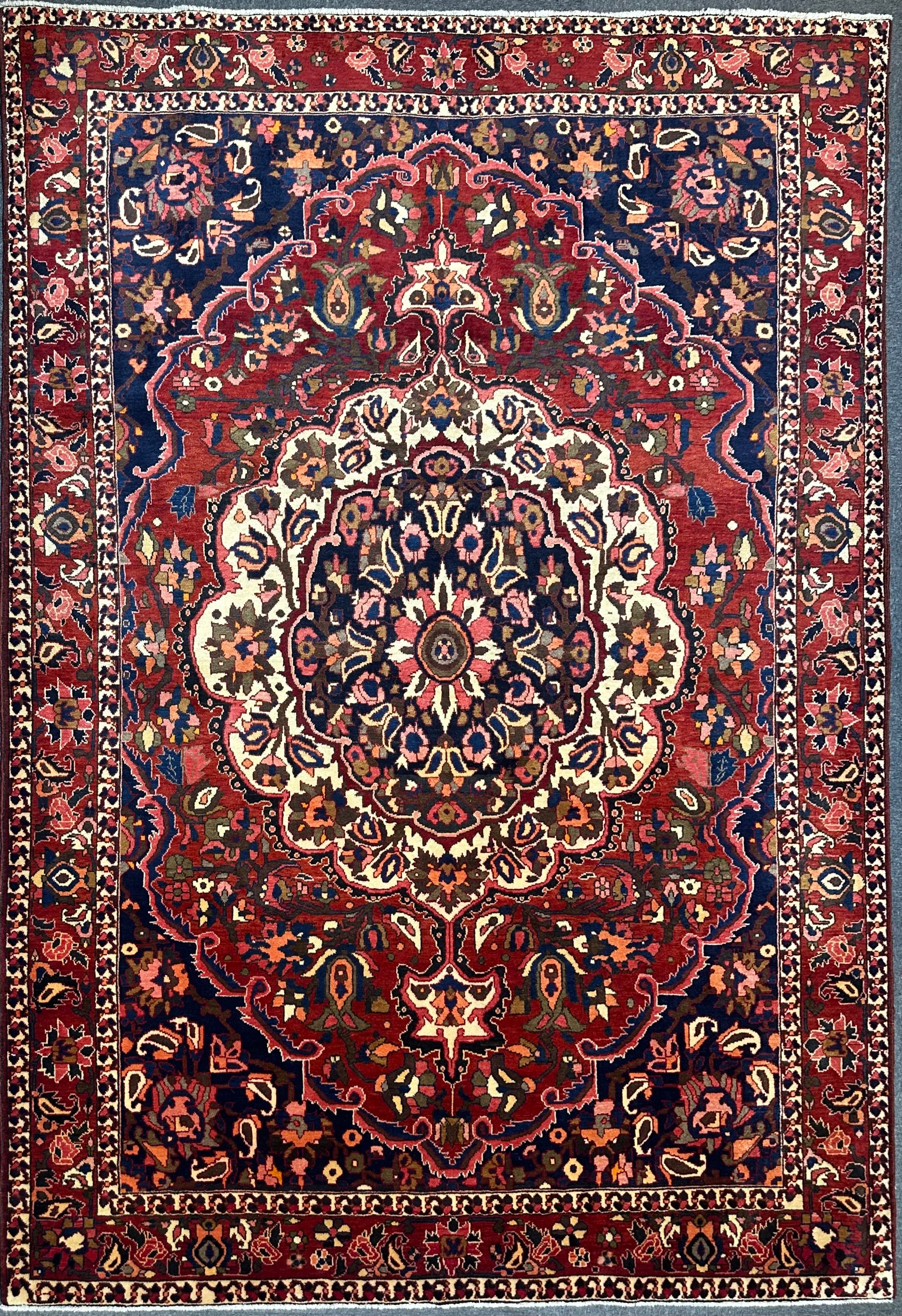 Persian Bahktiari floral design high density good for heavy traffic area Pure wool hand knotted