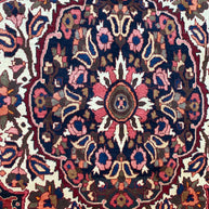 Persian Bahktiari floral design high density good for heavy traffic area Pure wool hand knotted