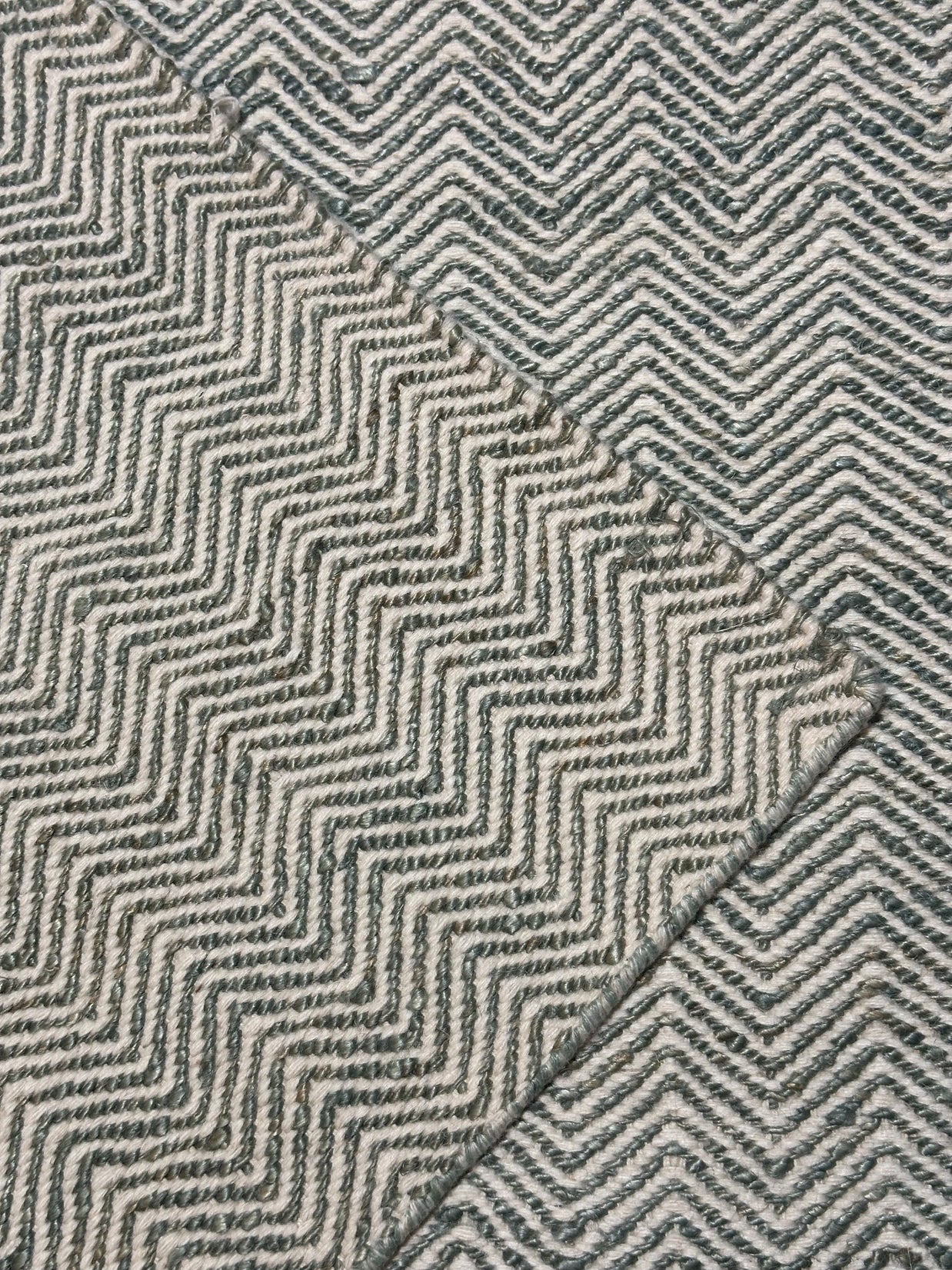 Kilim flat weaved Hand knotted rug from India