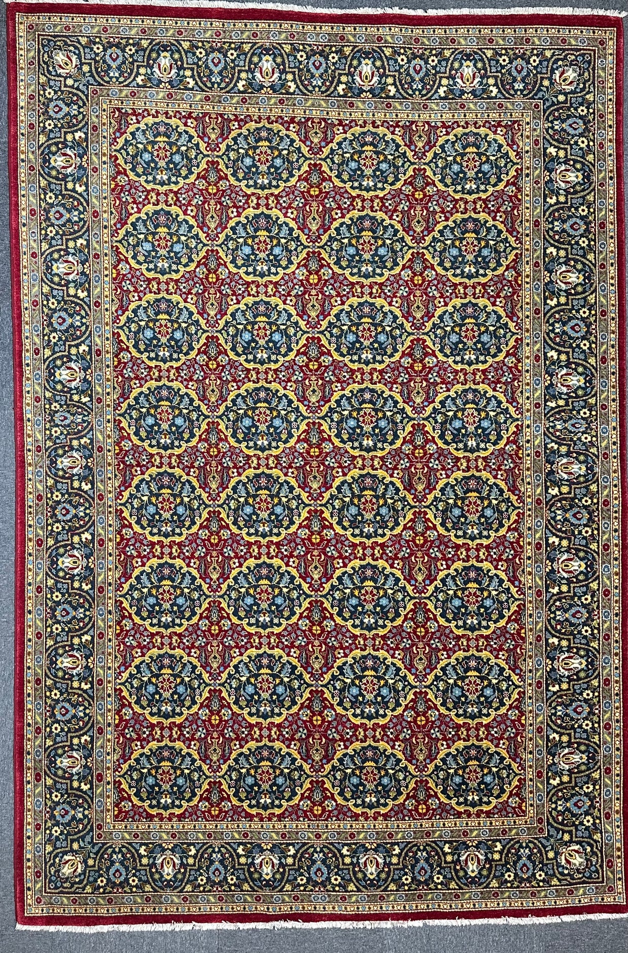 Fine Persian Mashad extremely finely Hand knotted rug 285x185cm