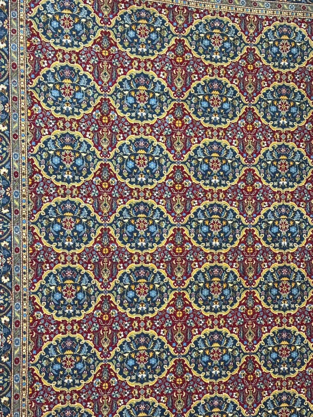 Fine Persian Mashad extremely finely Hand knotted rug 285x185cm