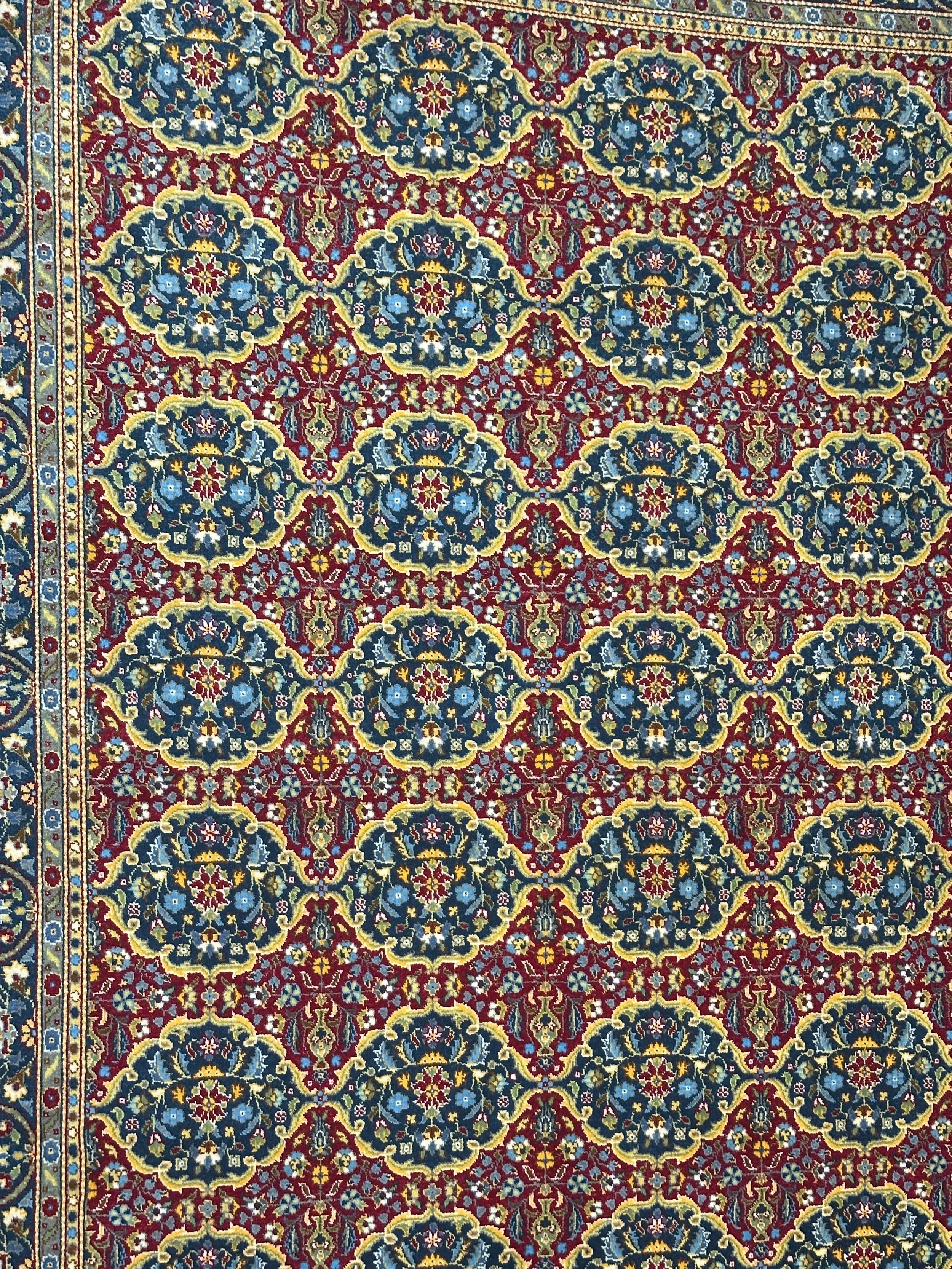 Fine Persian Mashad extremely finely Hand knotted rug 285x185cm
