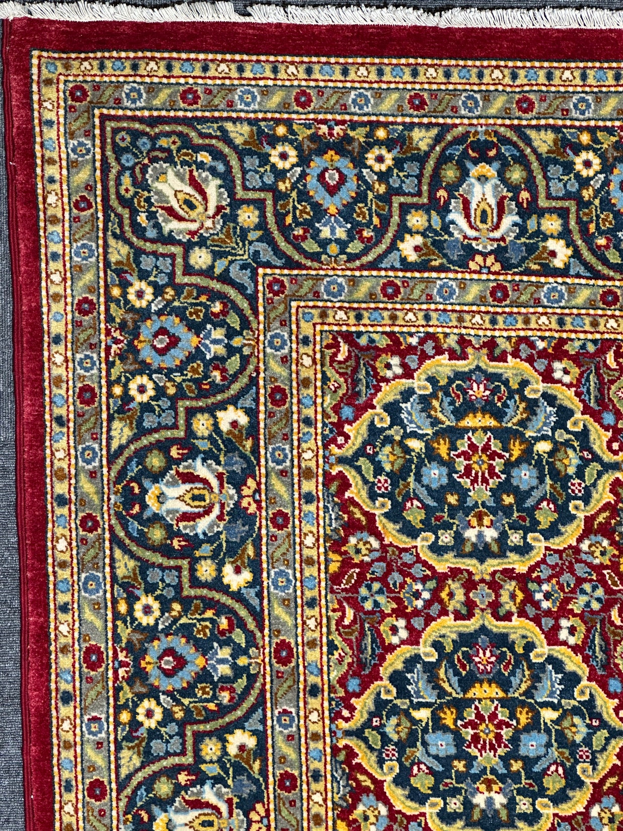 Fine Persian Mashad extremely finely Hand knotted rug 285x185cm