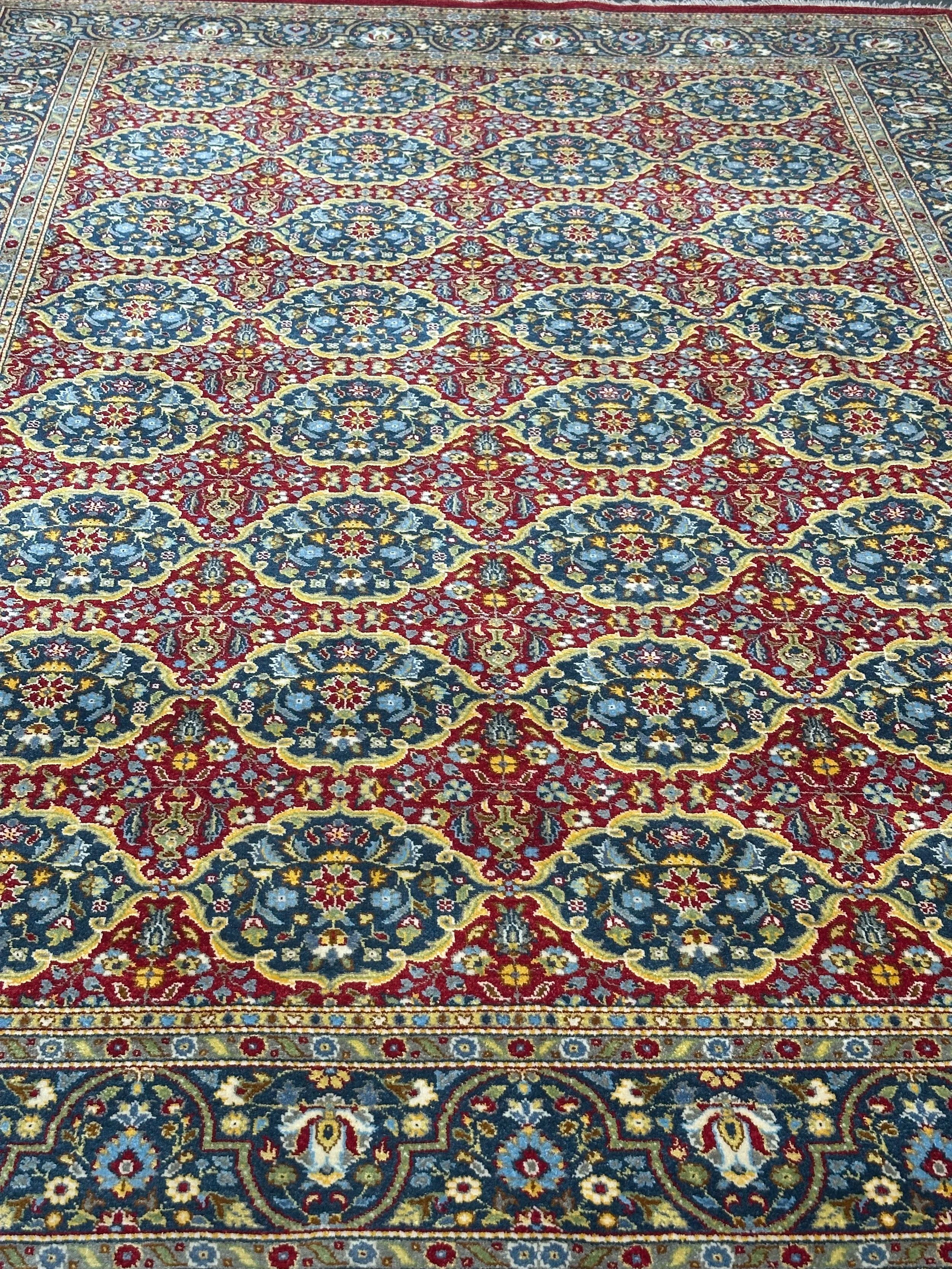 Fine Persian Mashad extremely finely Hand knotted rug 285x185cm