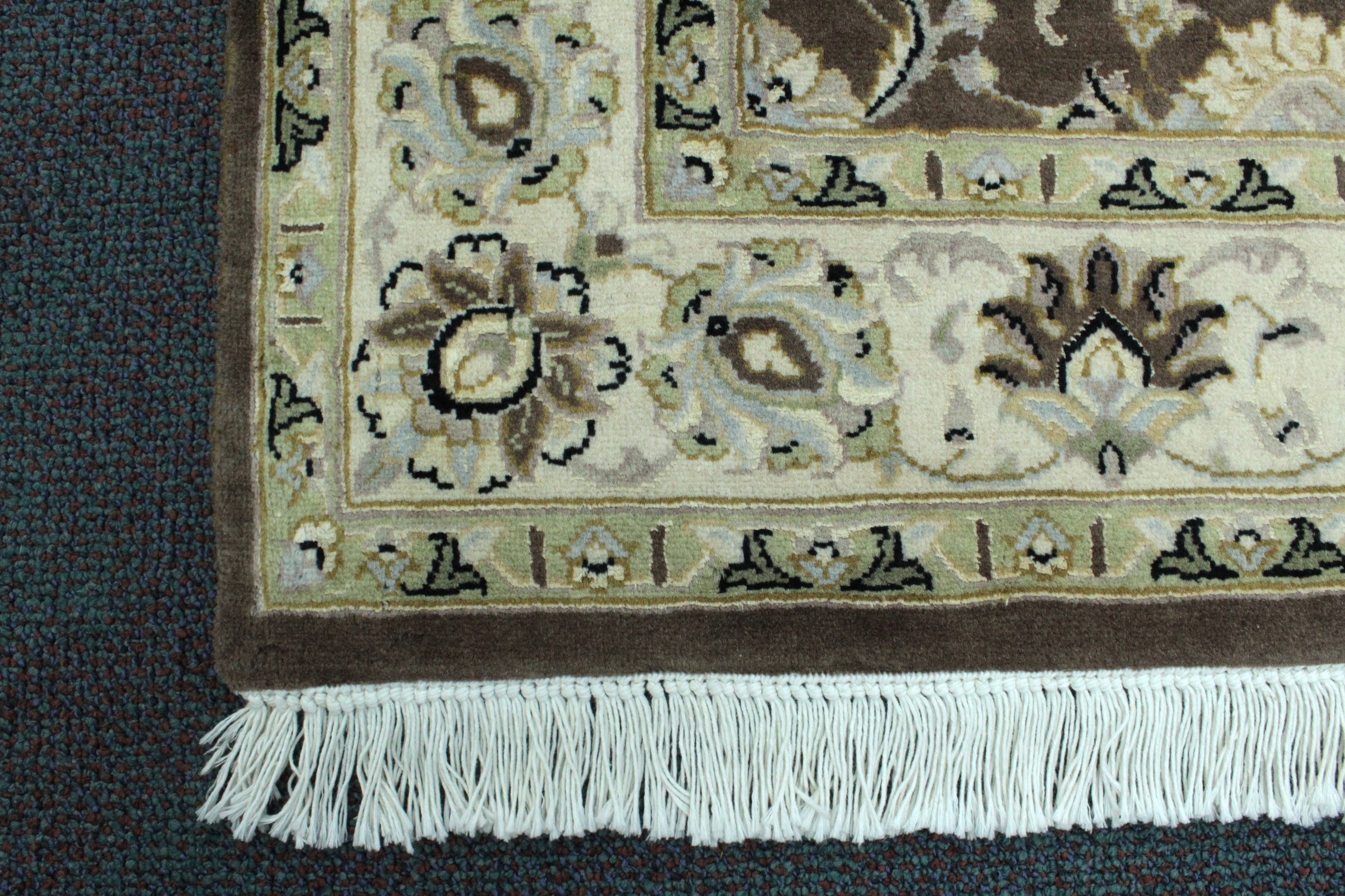 Kashmiri Rug  - 185 cm x 125 cm