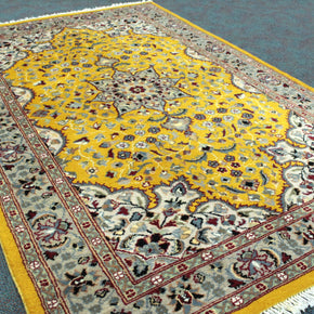 Kashmiri Rug  - 192 cm x 123 cm