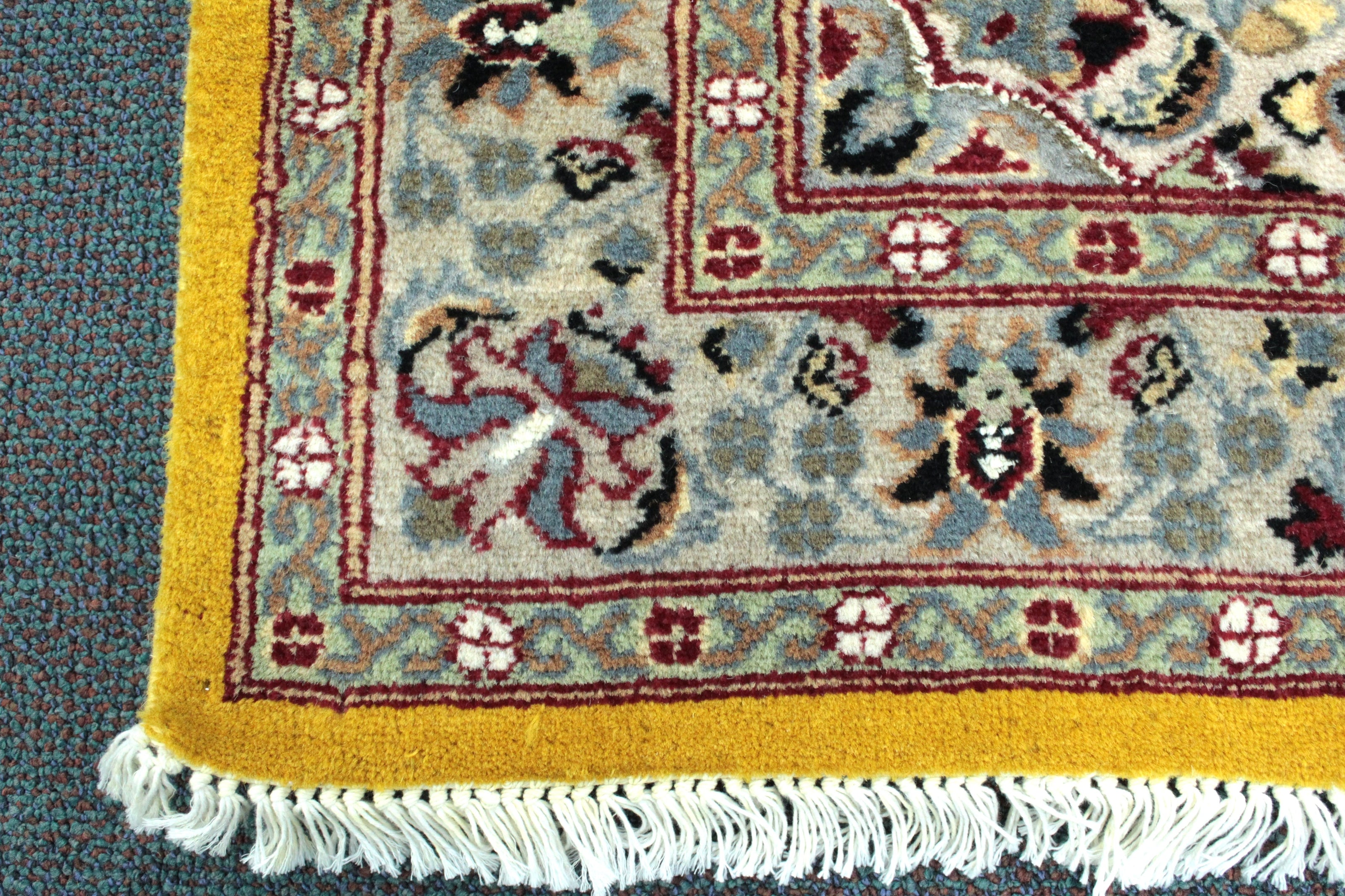 Kashmiri Rug  - 192 cm x 123 cm
