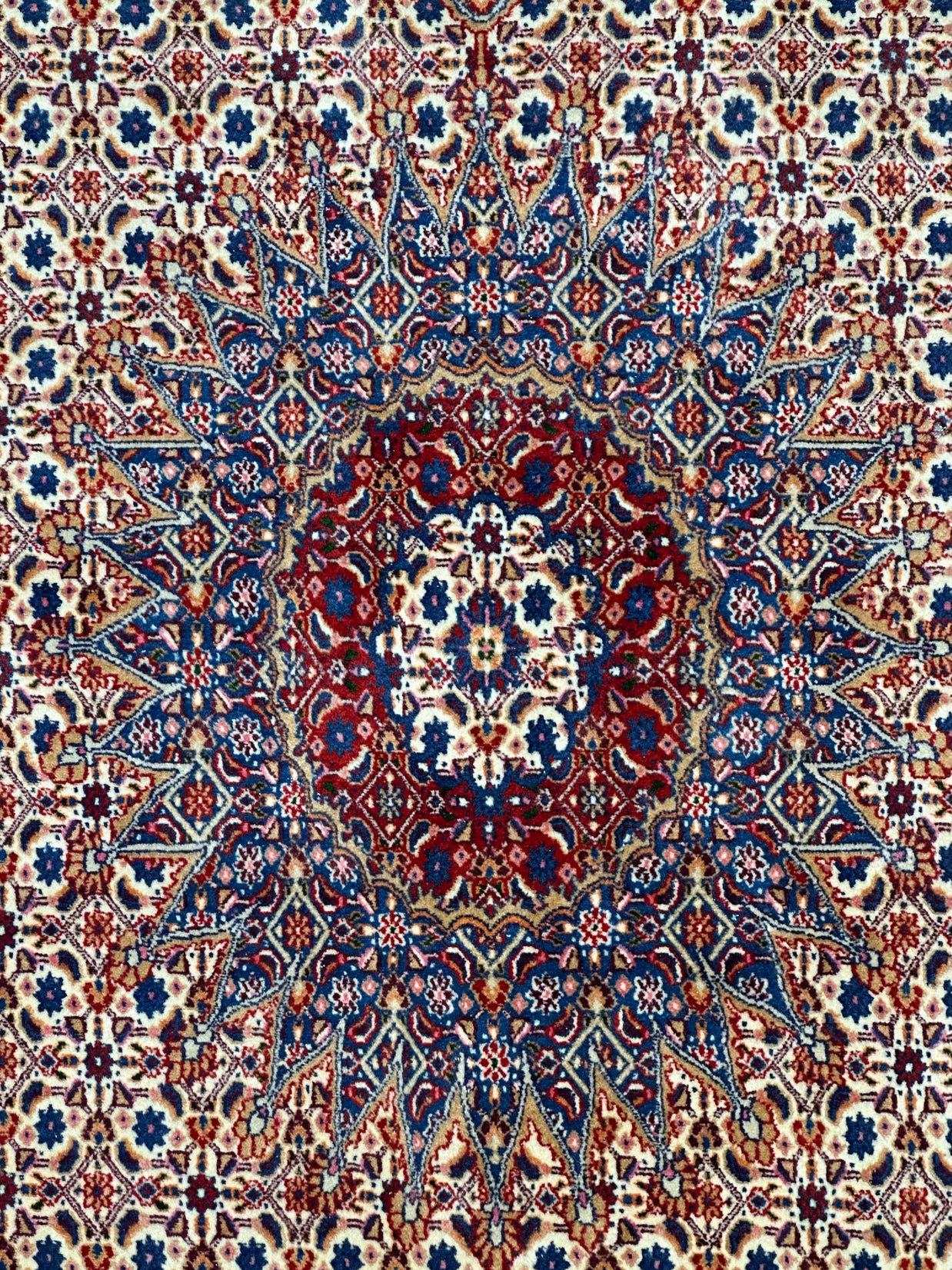 Persian Mud finally knotted woollen rug from Persia