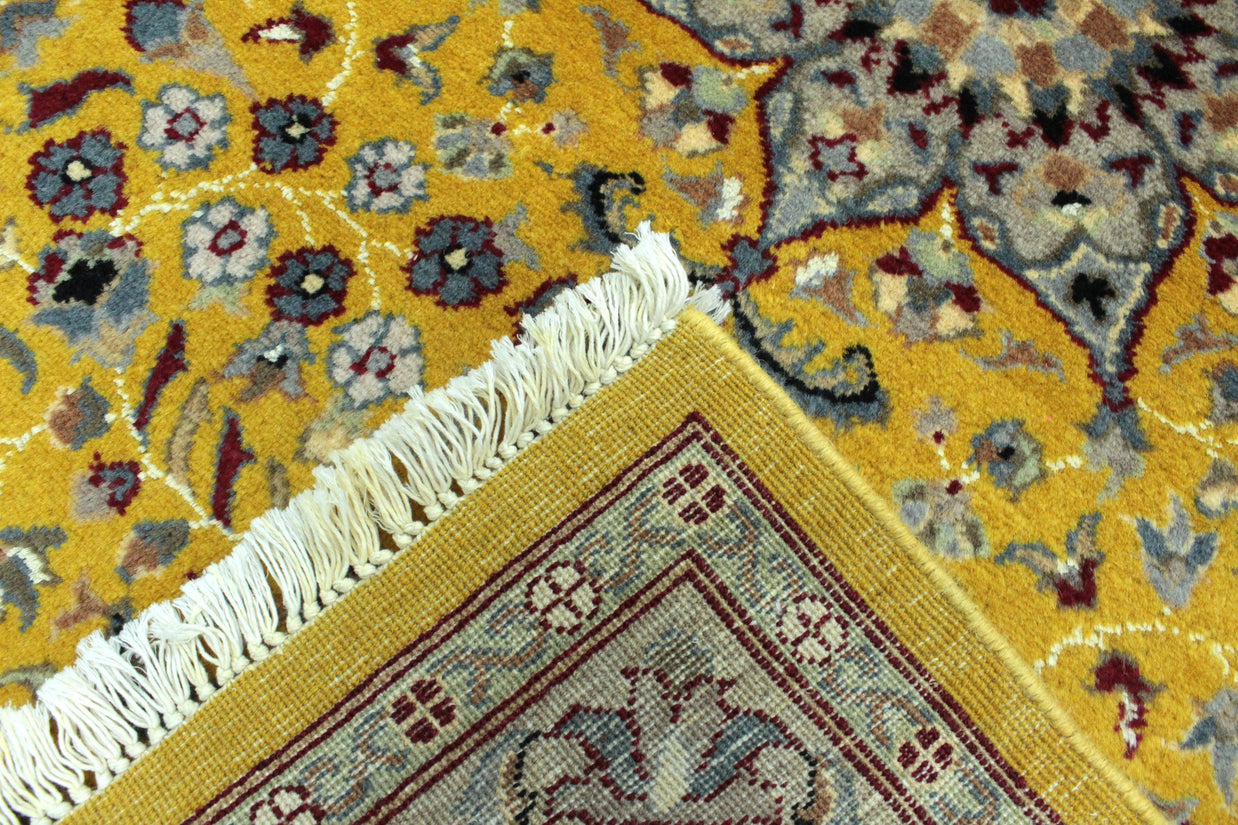 Kashmiri Rug  - 192 cm x 123 cm