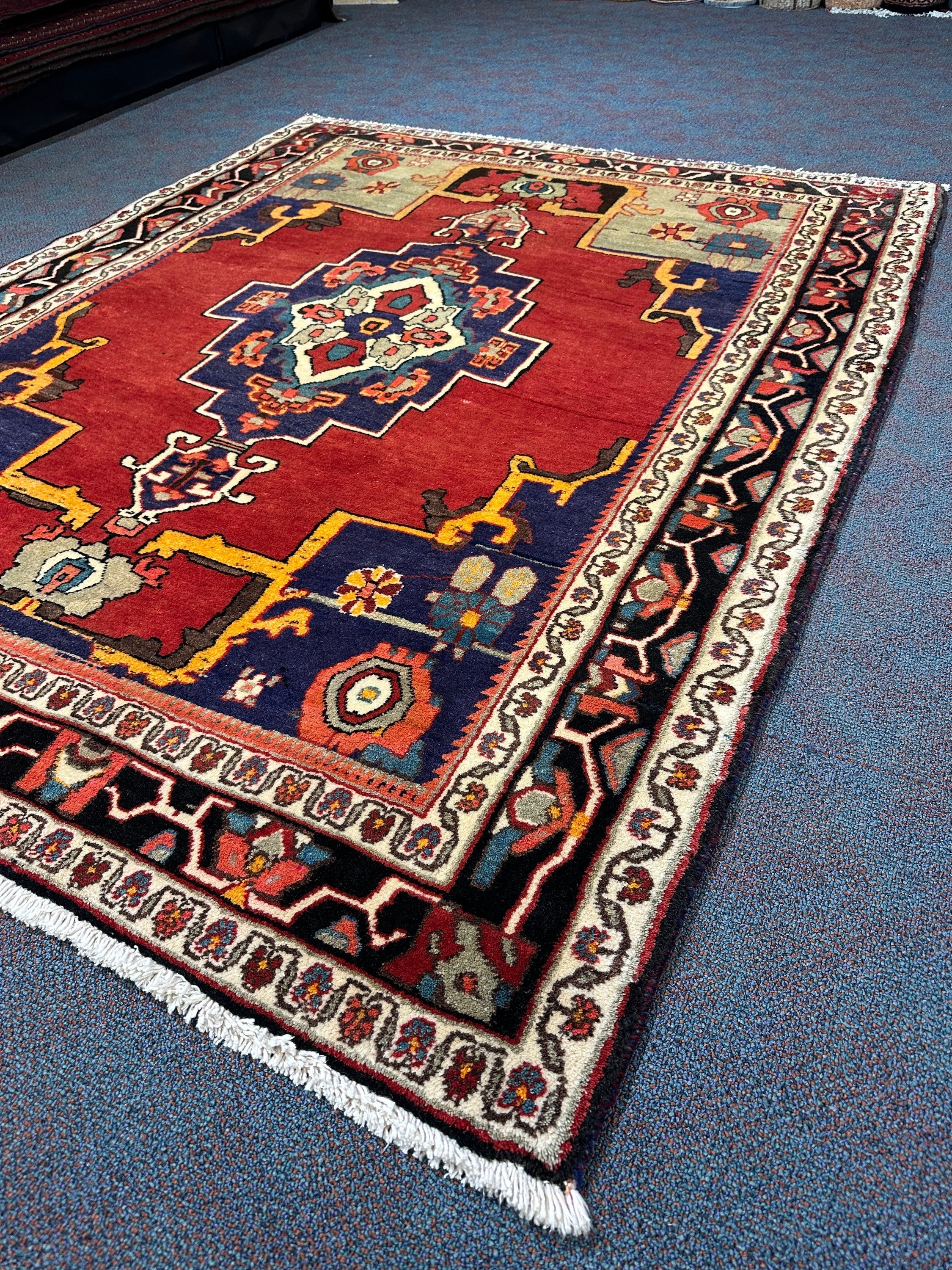 Hamadan Rug - 206 cm x 163 cm