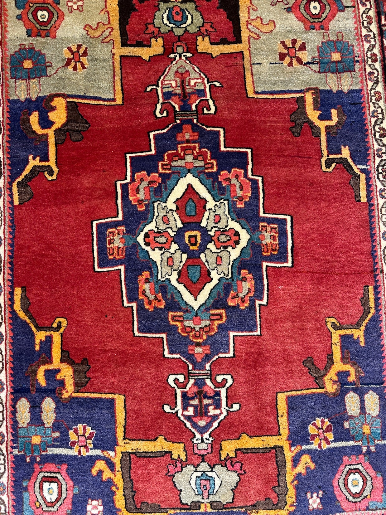 Hamadan Rug - 206 cm x 163 cm