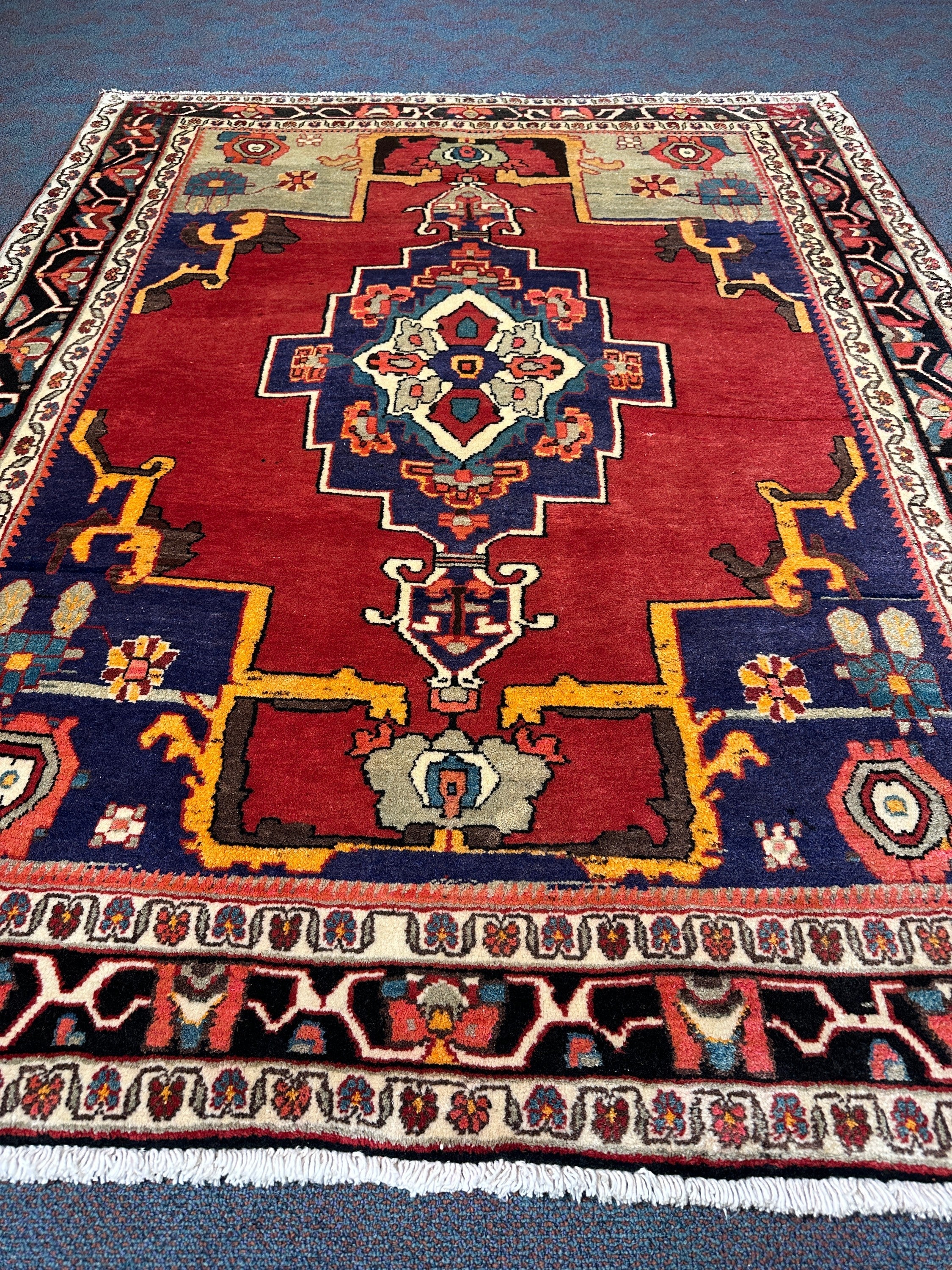 Hamadan Rug - 206 cm x 163 cm