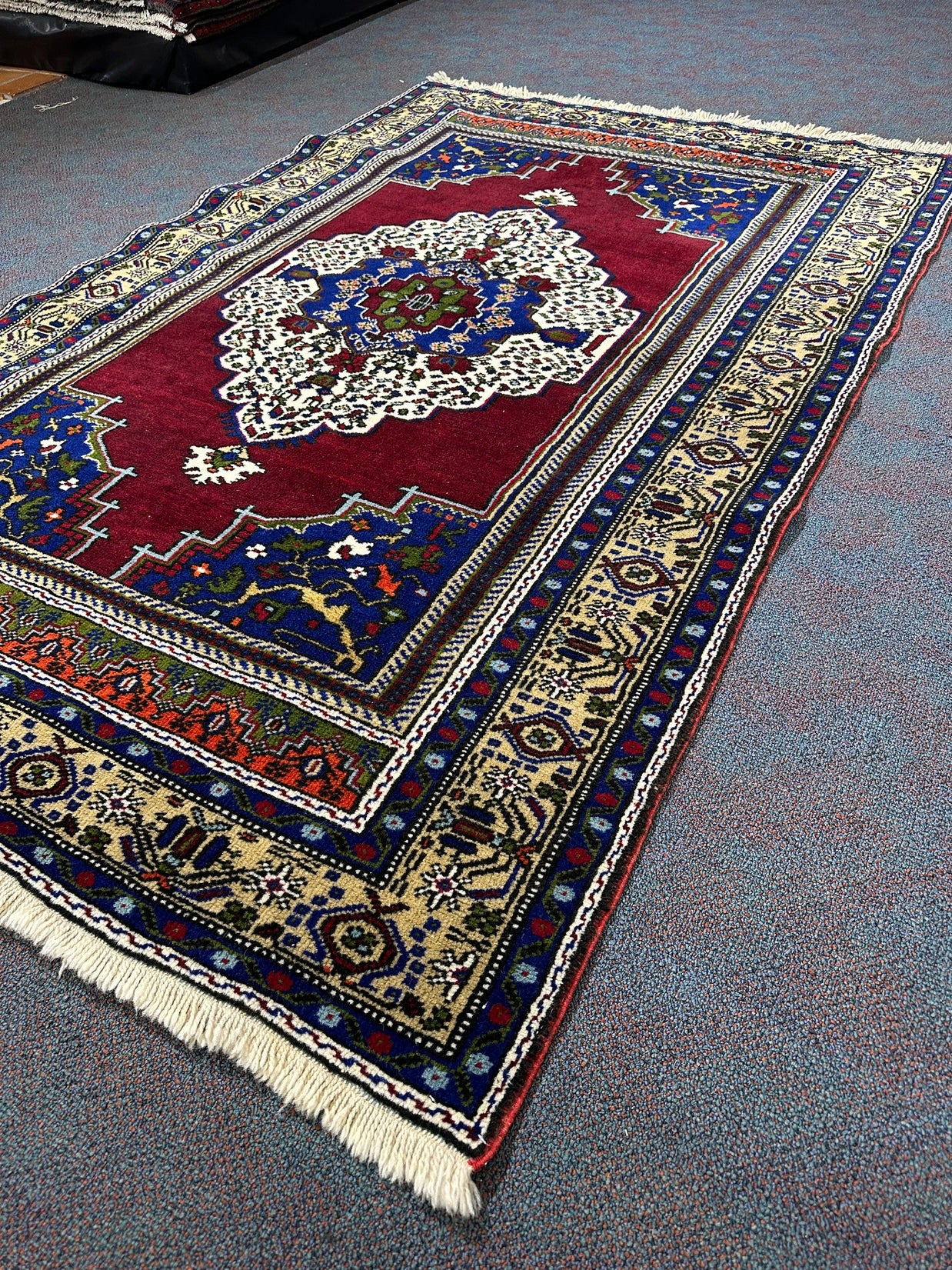 Turkish Rug - 235 cm x 150 cm