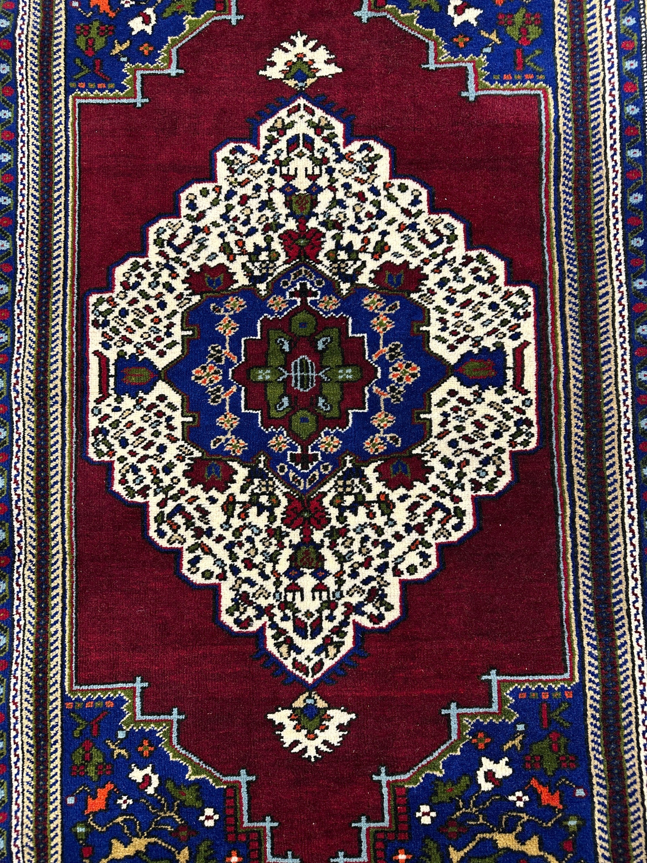 Turkish Rug - 235 cm x 150 cm