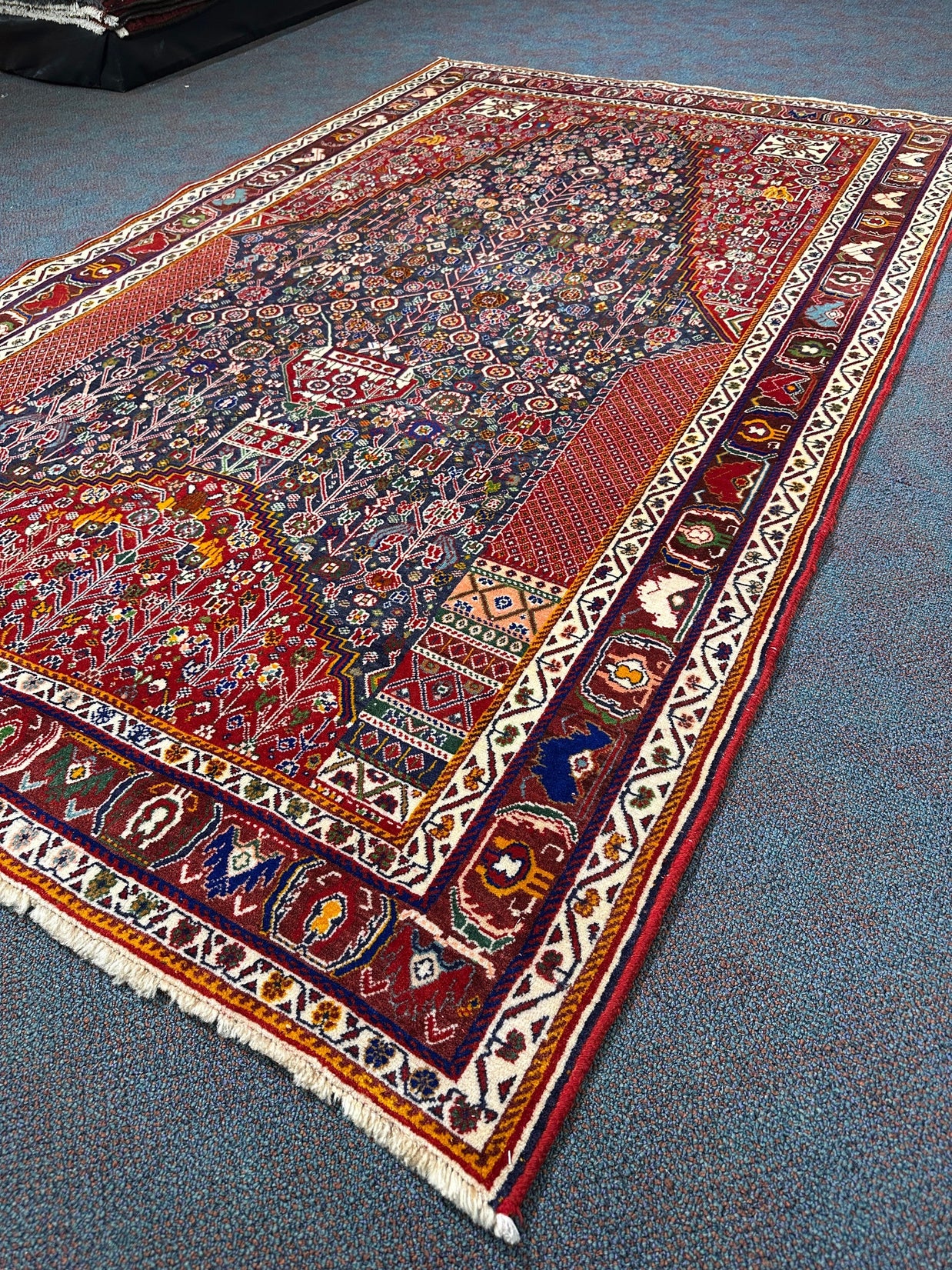 Hamadan Rug - 245 cm x 152 cm