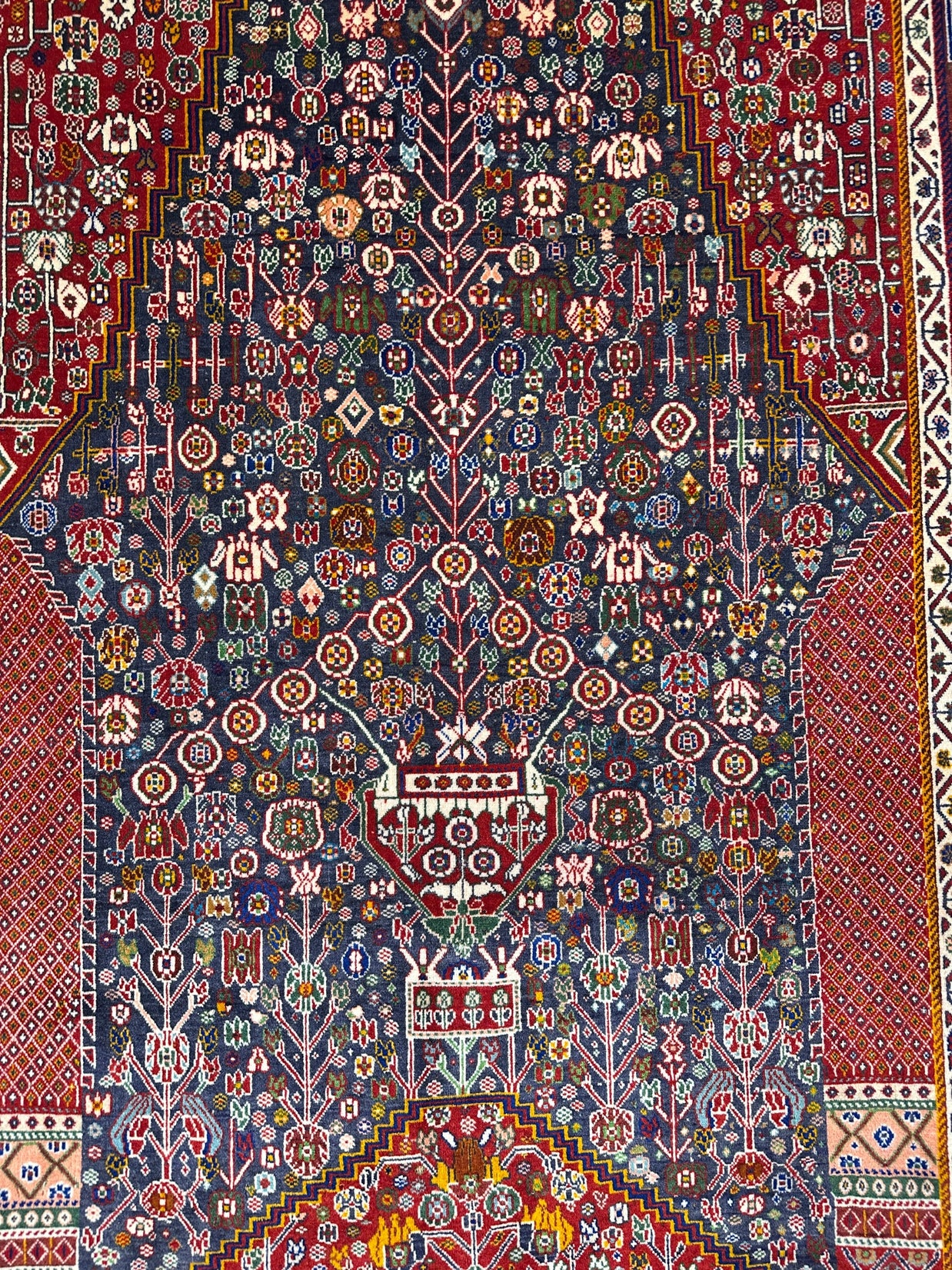 Hamadan Rug - 245 cm x 152 cm