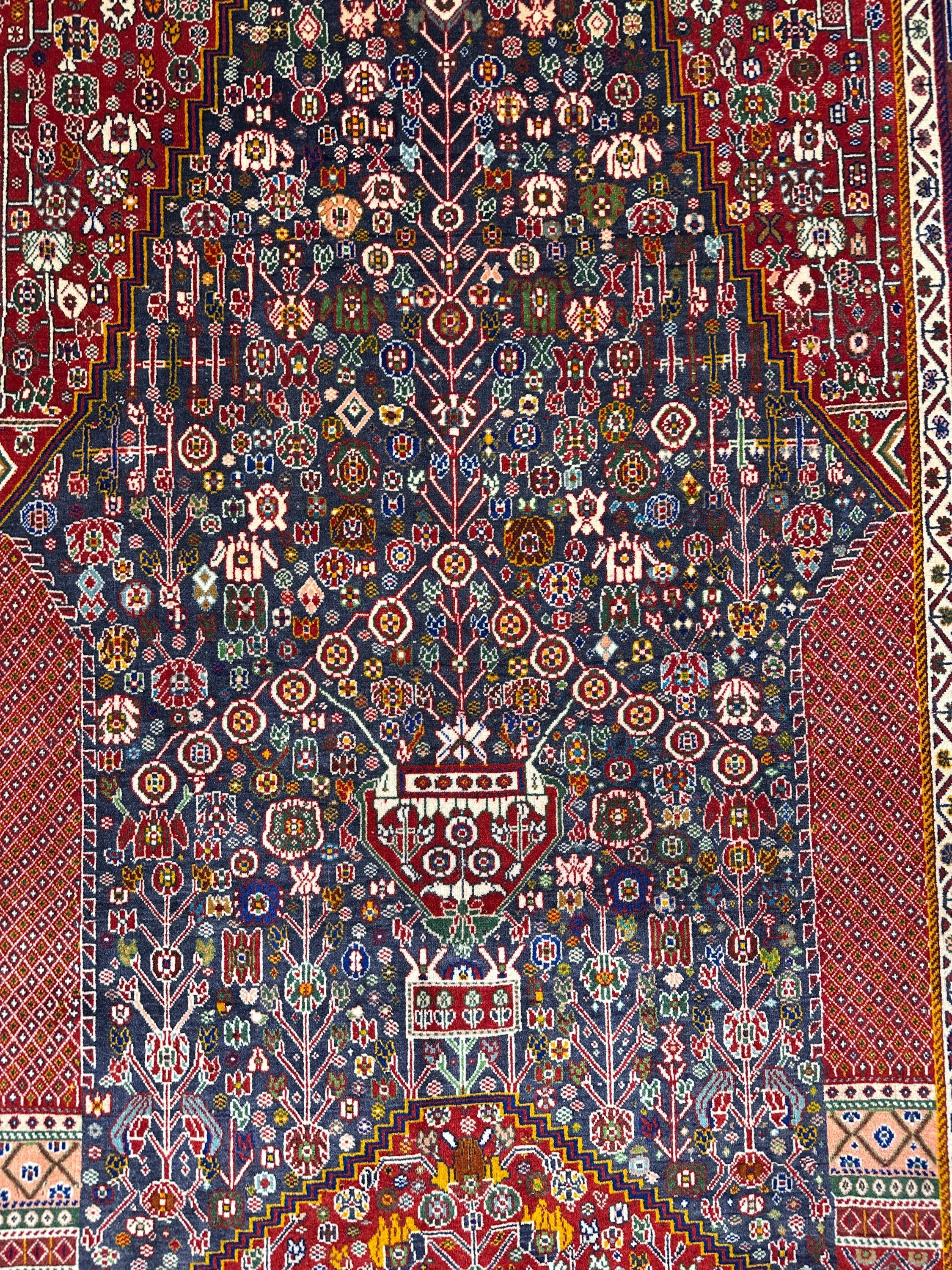 Hamadan Rug - 245 cm x 152 cm