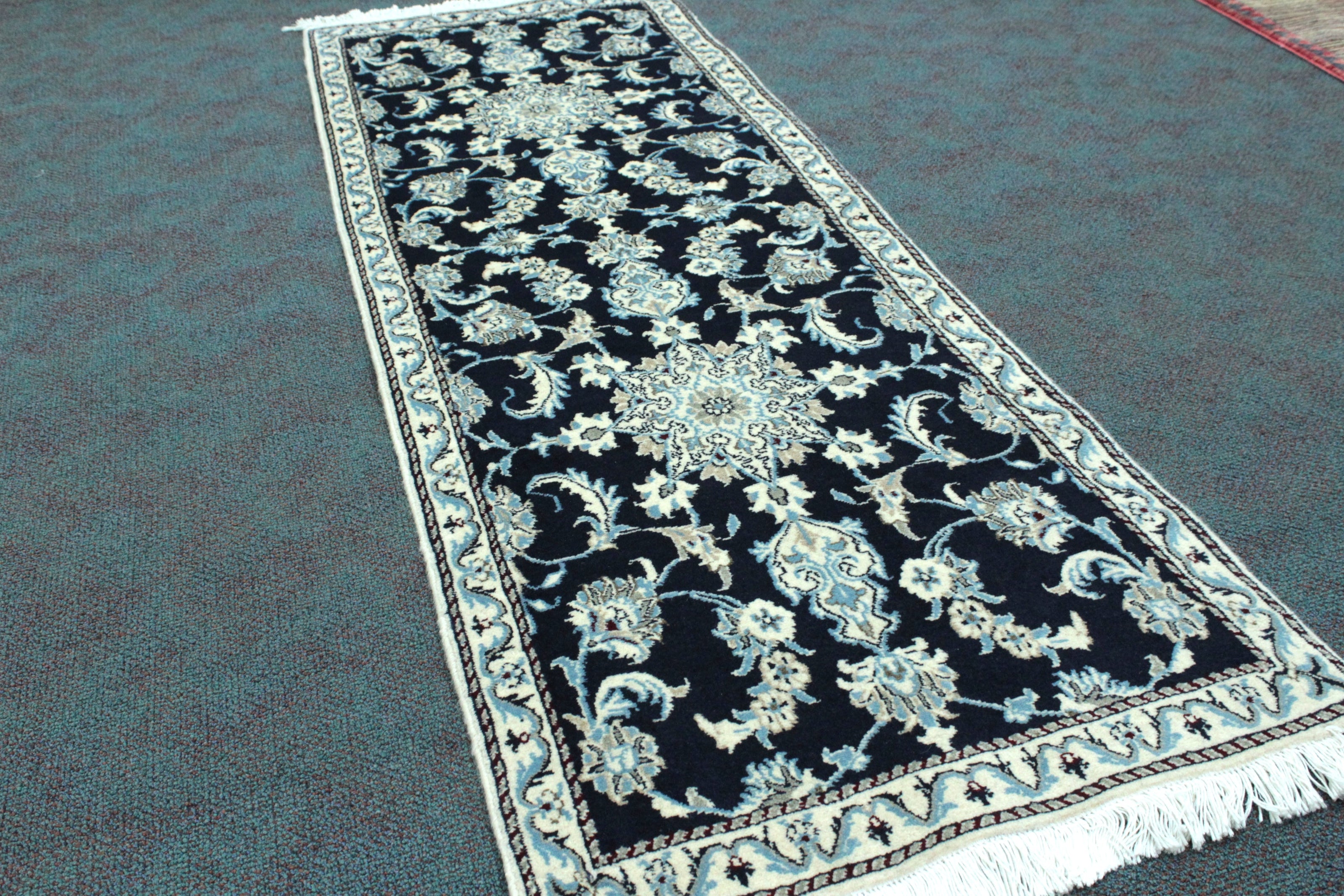 Nain - 210 cm x 73 cm