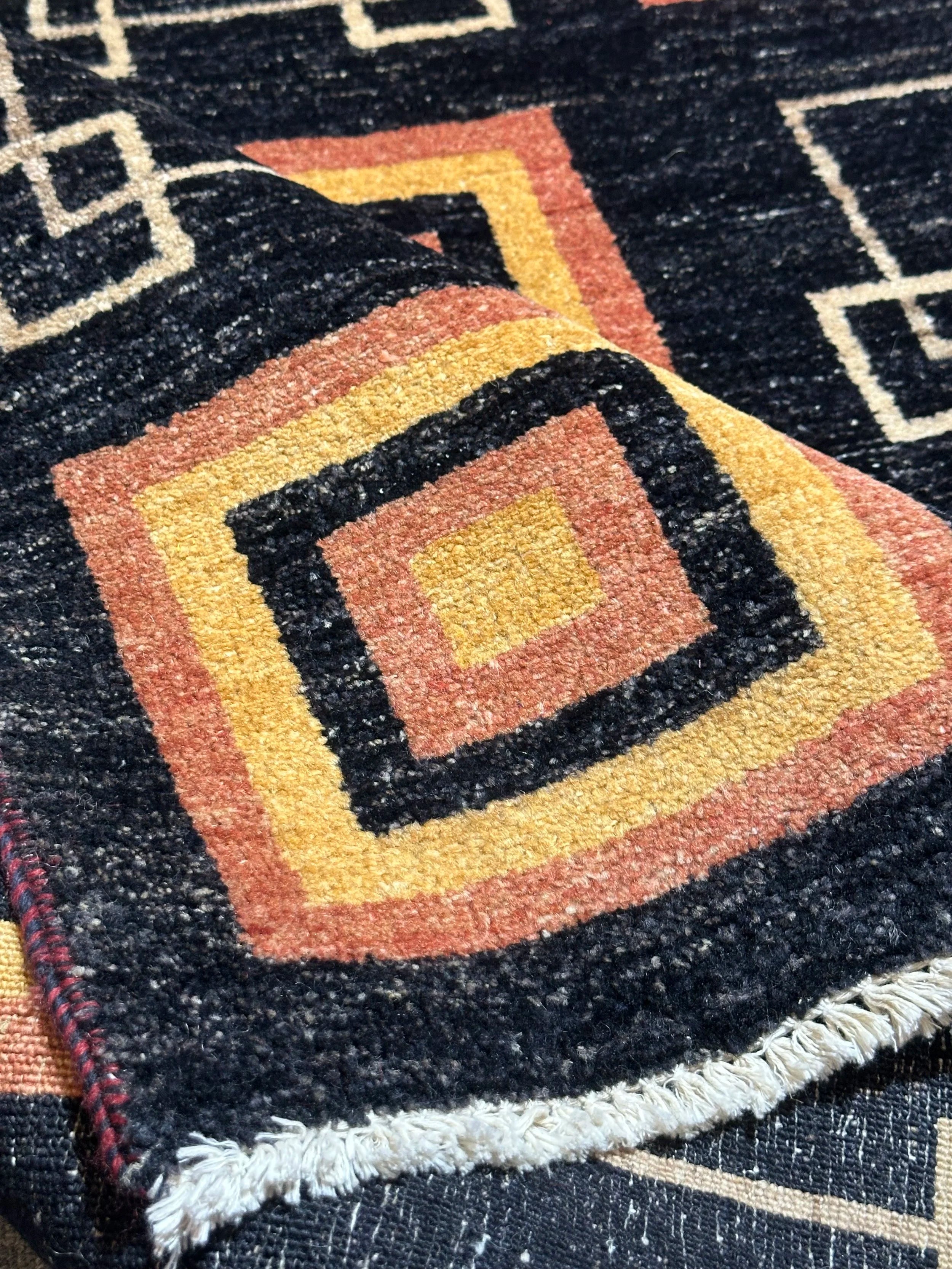Hand knotted Gabbeh 188x126cm