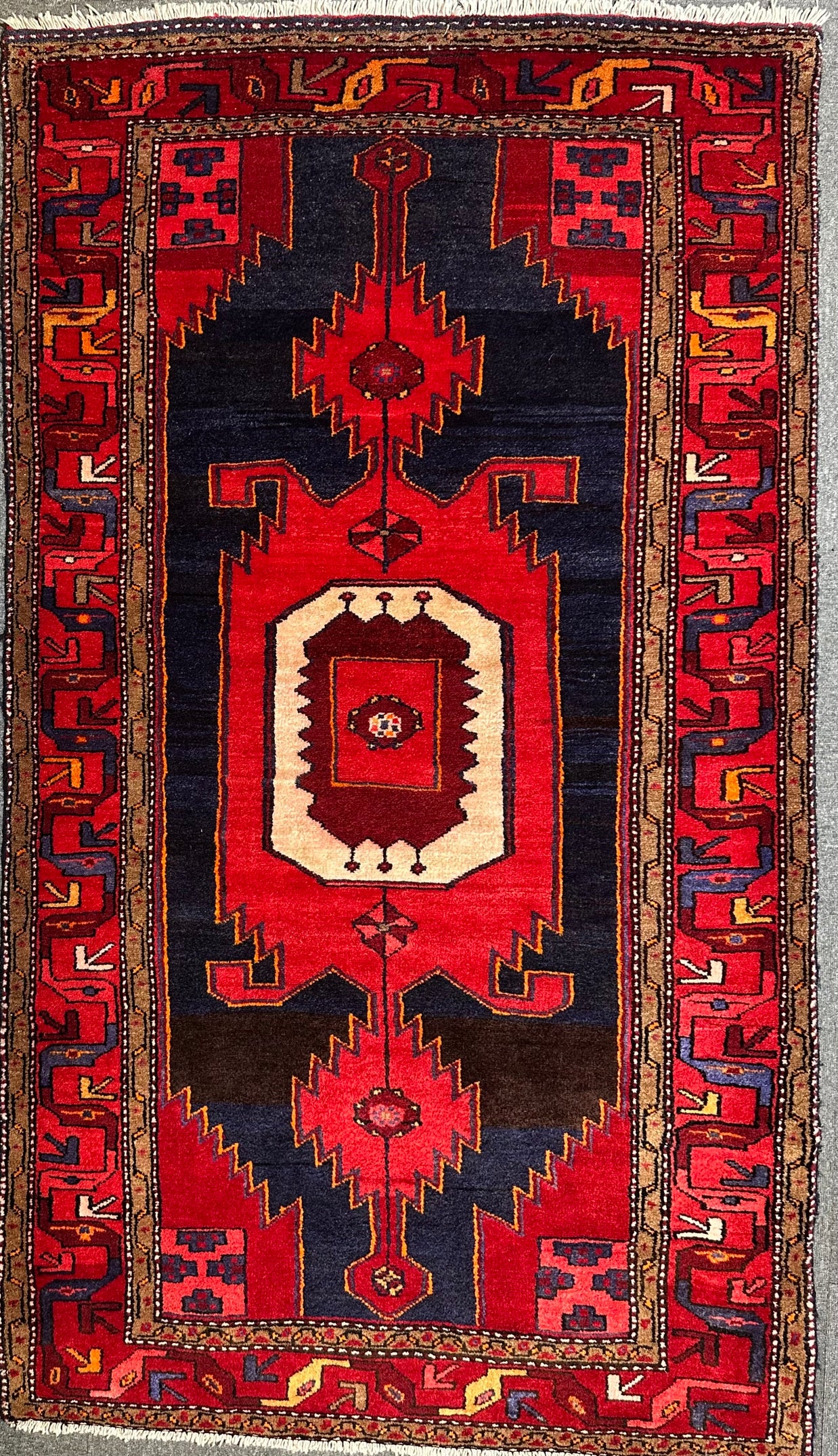 Persian Hussainabad Pure Wool pile handmade Rug from Iran