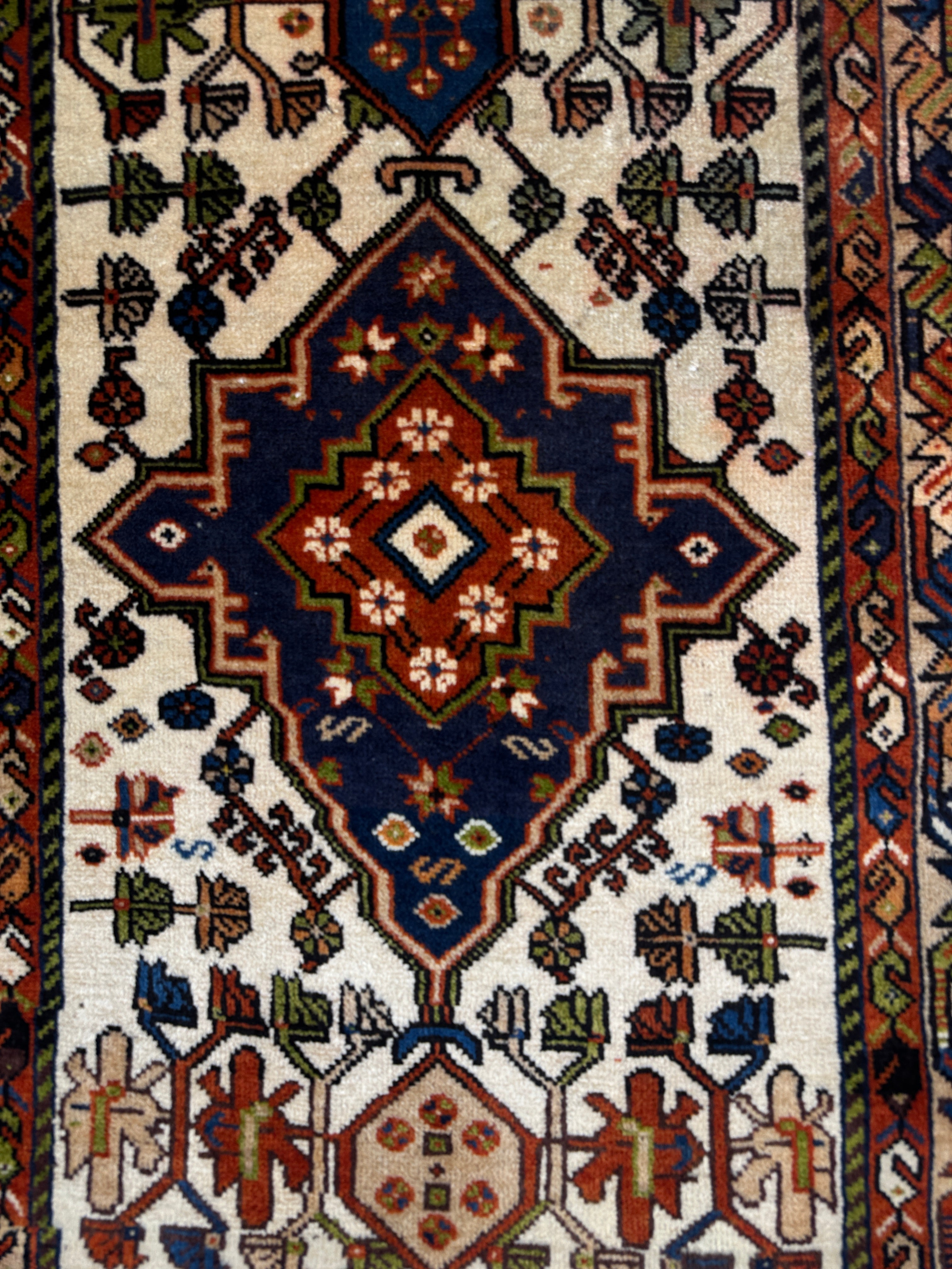 Yalemeh Rug - 315 cm x 80 cm
