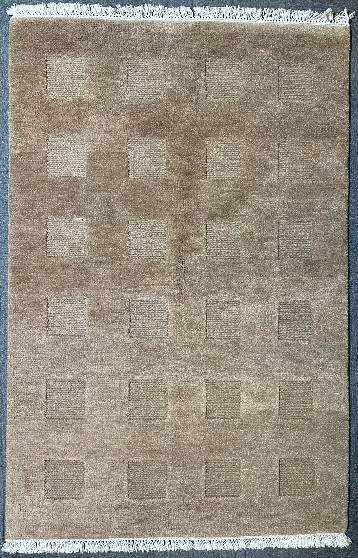 Pure Wool pile Hand knotted Rug from India