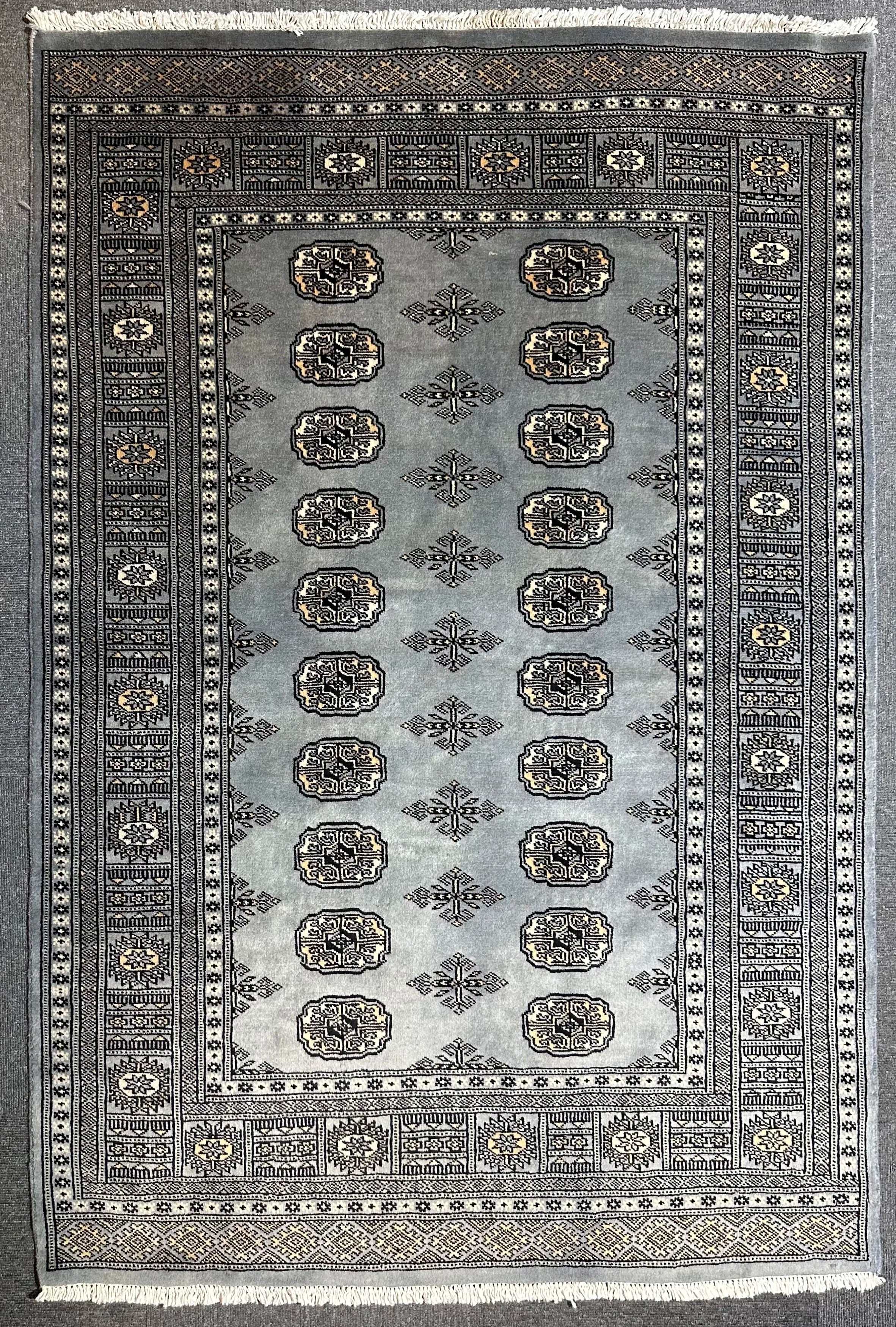 Mori Bohkara Hand knocked high quality NZ wool pile Rug from Pakistan 190x126cm