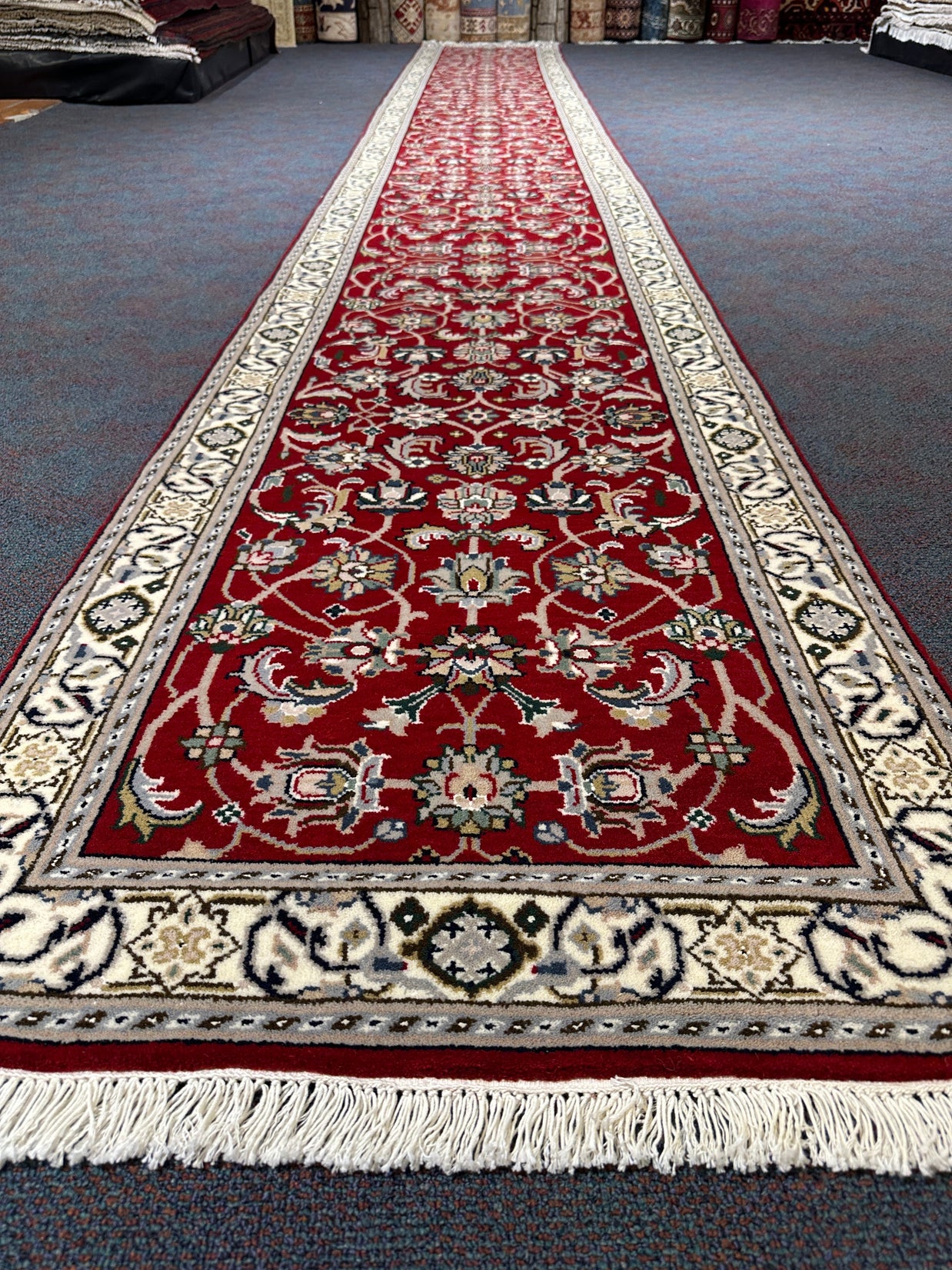 Ziegler Rug - 596 cm x 78 cm