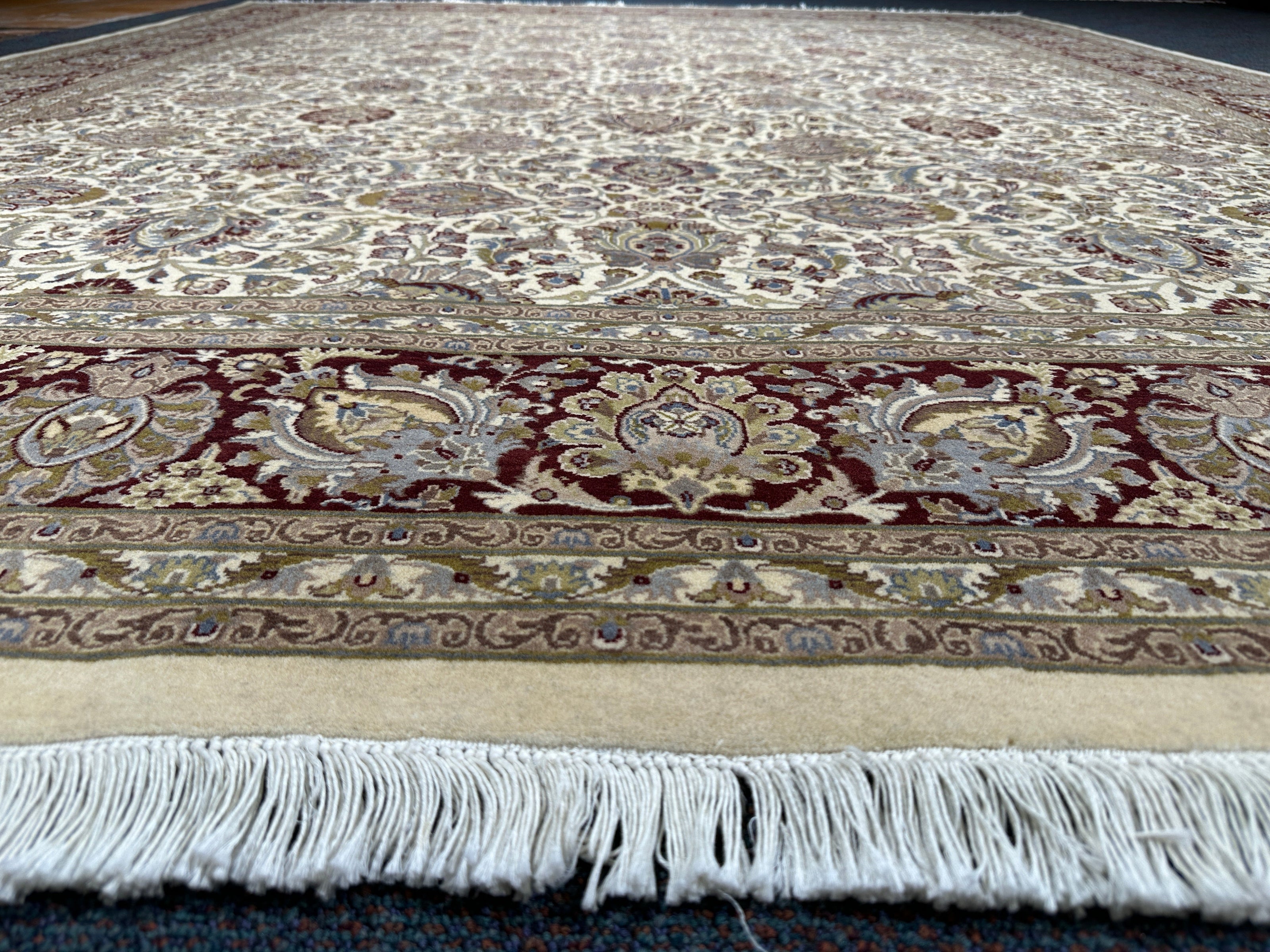Kashmiri Rug  - 310 cm x 249 cm