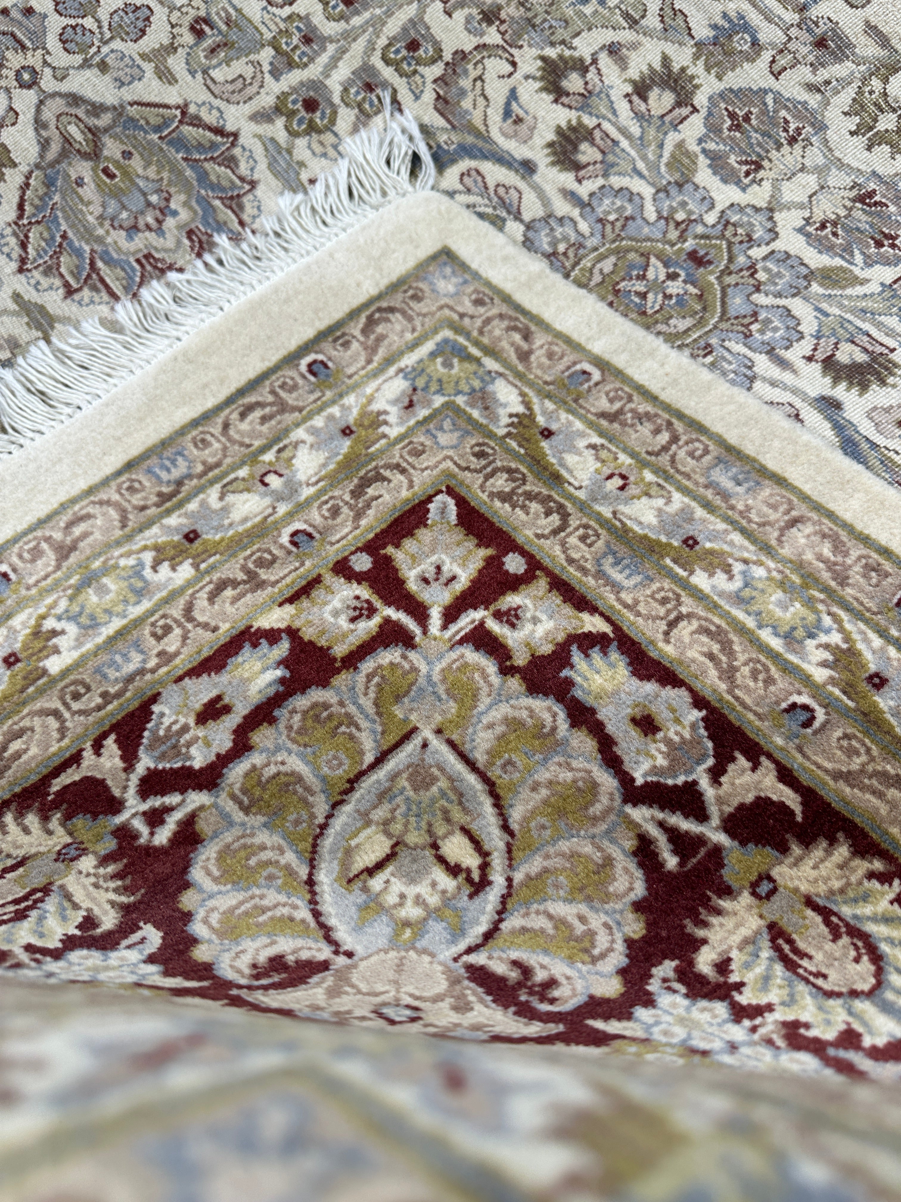 Kashmiri Rug  - 310 cm x 249 cm