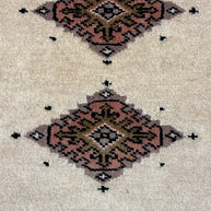 Jaldar Rug - 432 cm x 81 cm