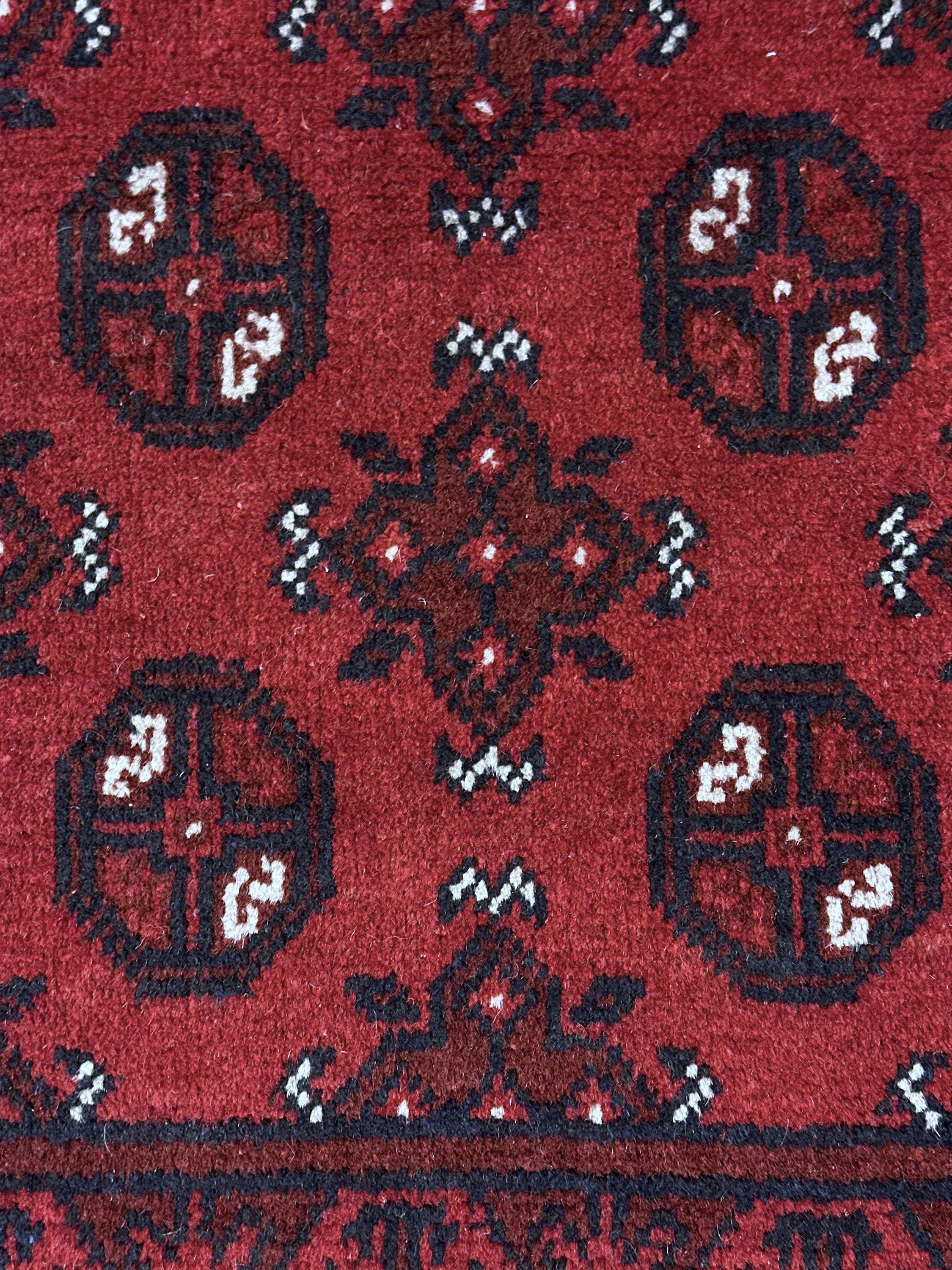 Turkoman Runner - 571 cm x 75 cm
