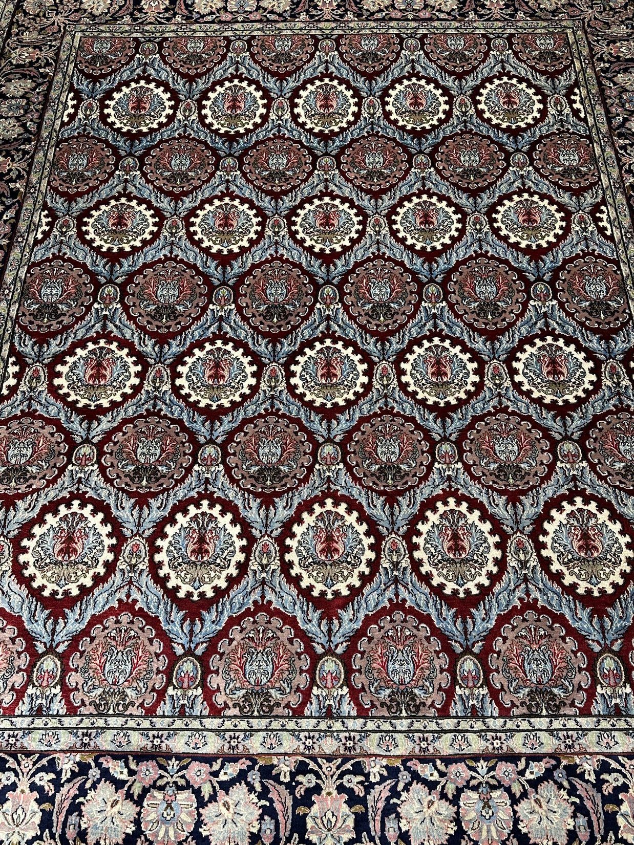 Kashmiri Rug  - 300 cm x 238 cm