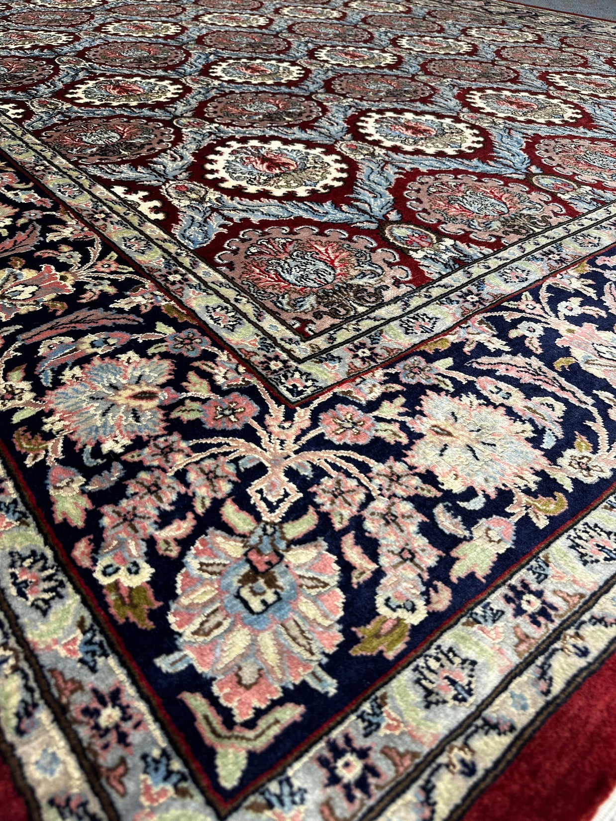 Kashmiri Rug  - 300 cm x 238 cm