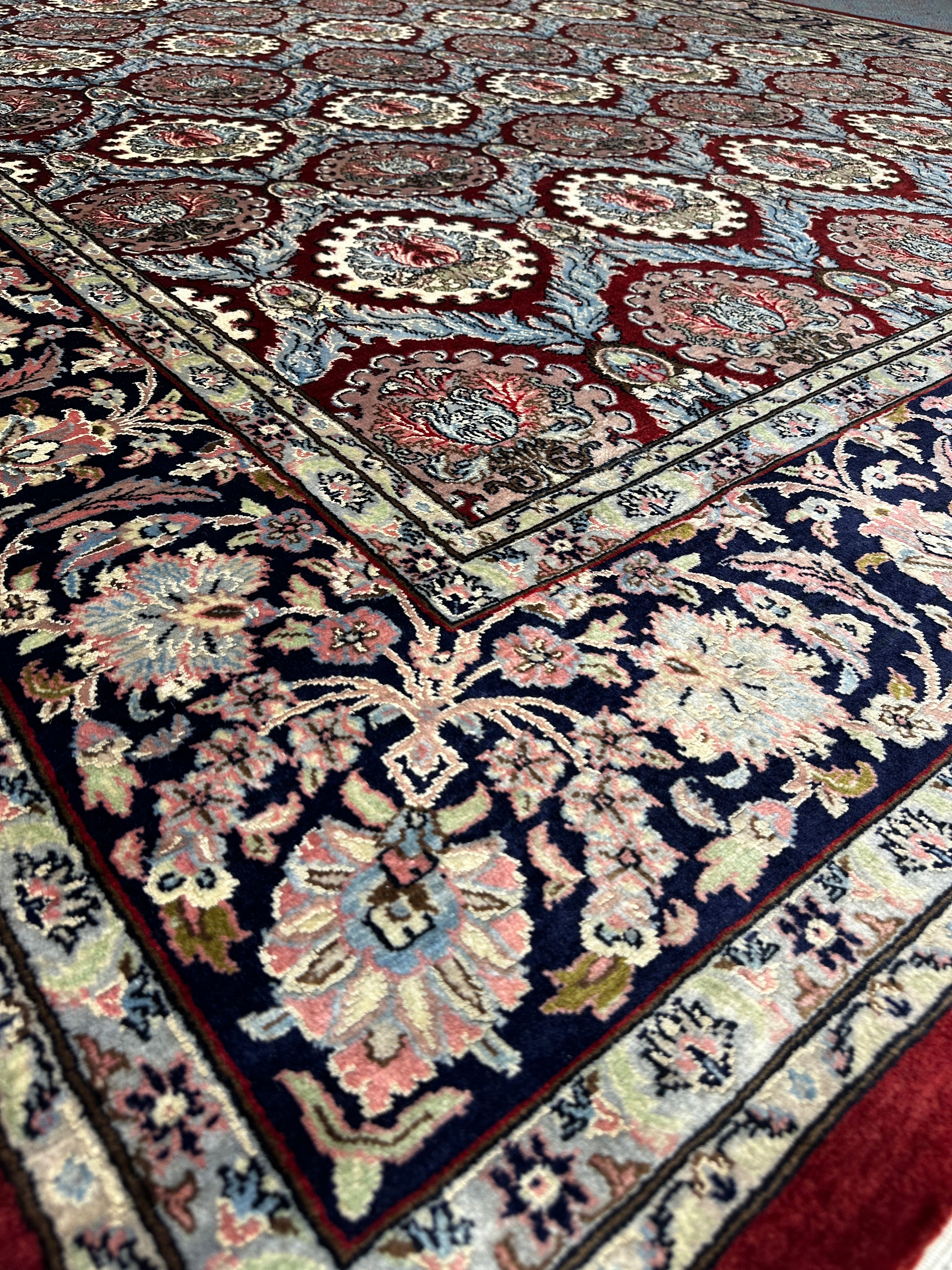 Kashmiri Rug  - 300 cm x 238 cm