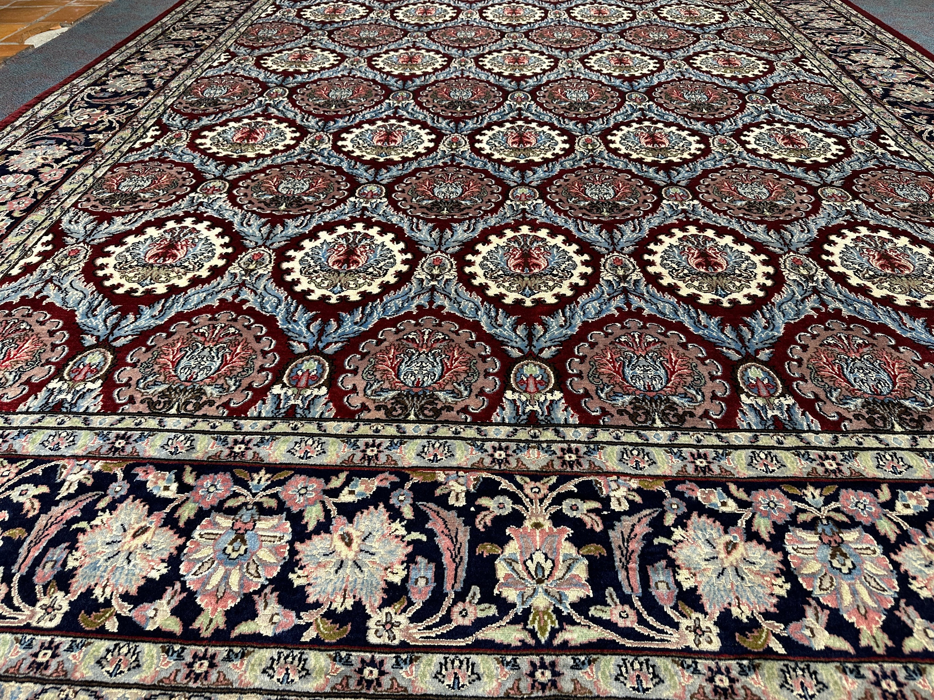 Kashmiri Rug  - 300 cm x 238 cm