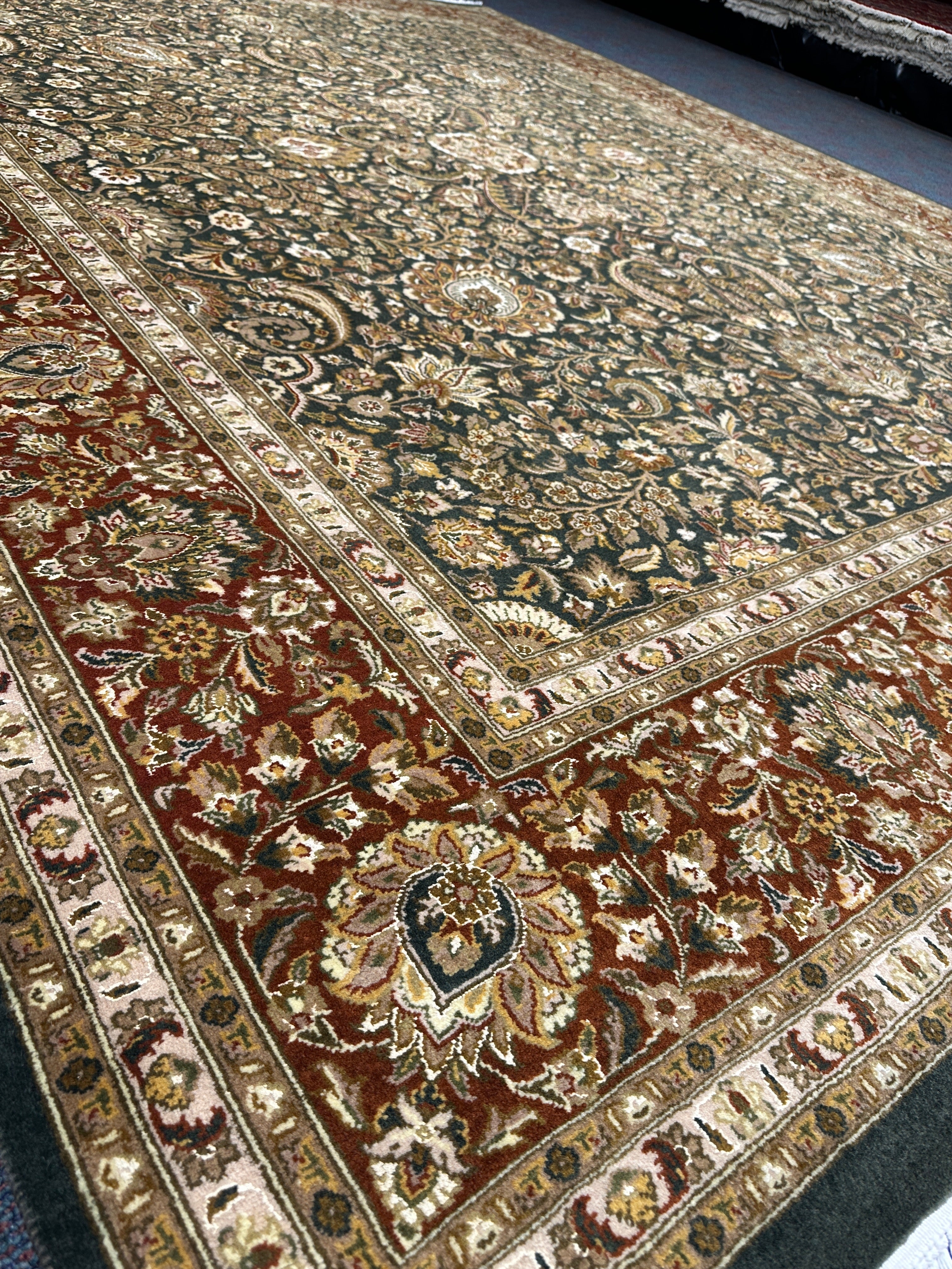Kashmiri Rug  - 308 cm x 243 cm