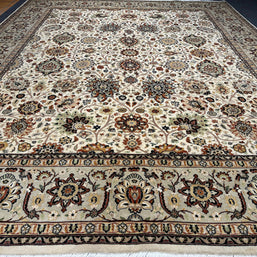 Kashmiri Rug  - 303 cm x 246 cm