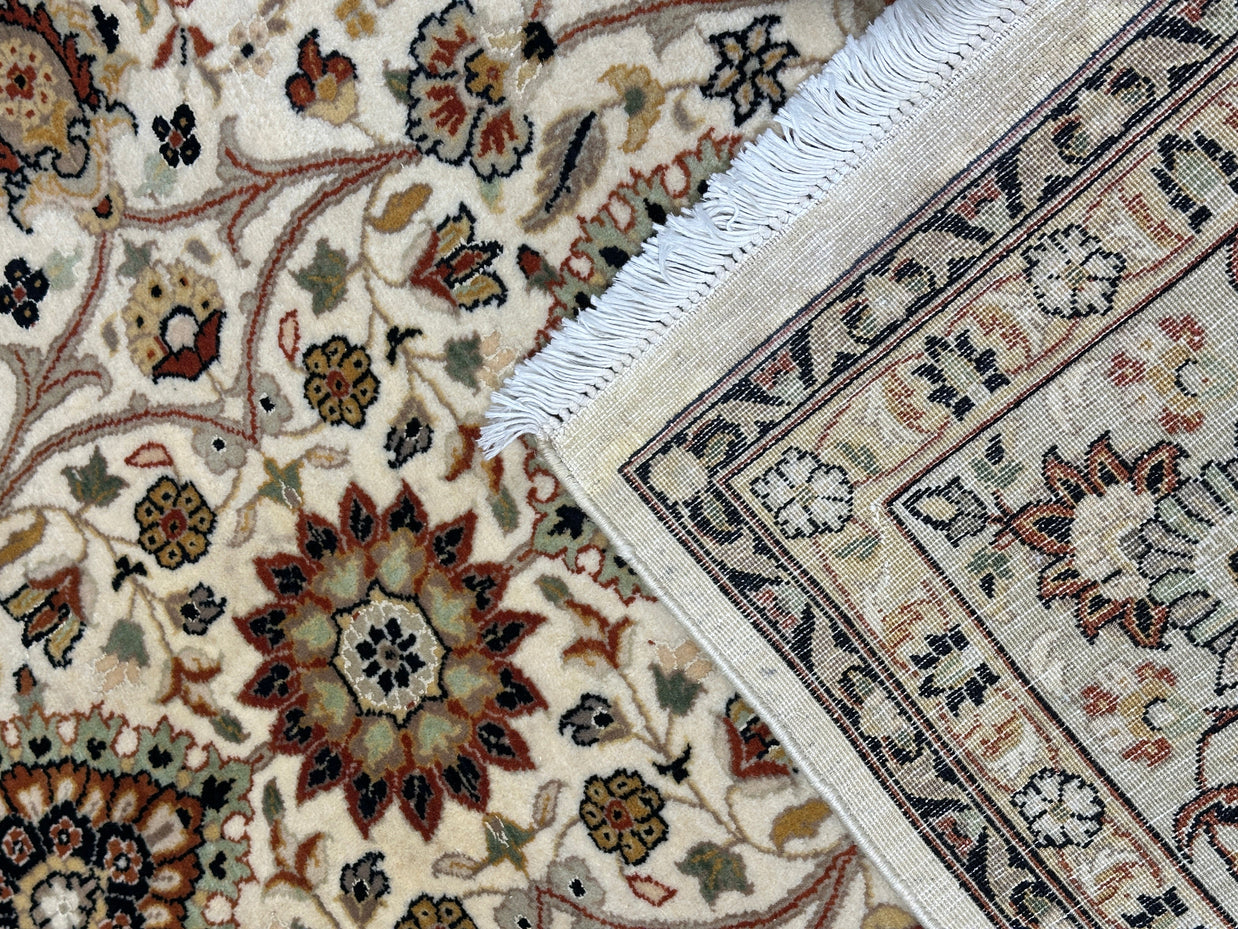 Kashmiri Rug  - 303 cm x 246 cm